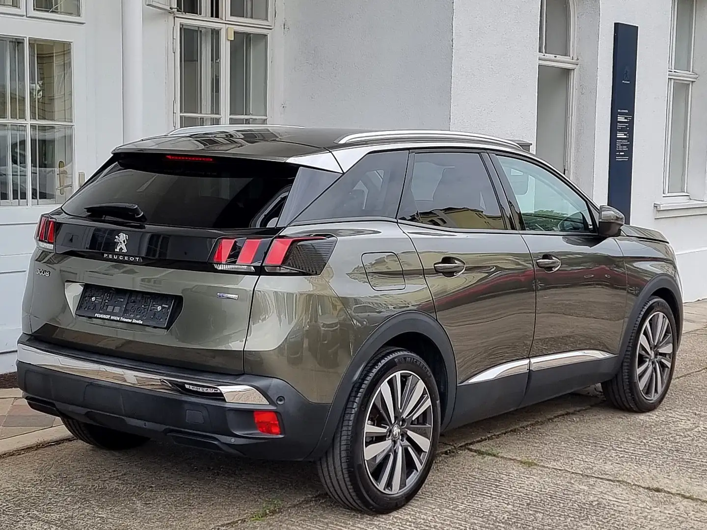 Peugeot 3008 1,2 PureTech 130 S&S ECO Allure Gris - 1