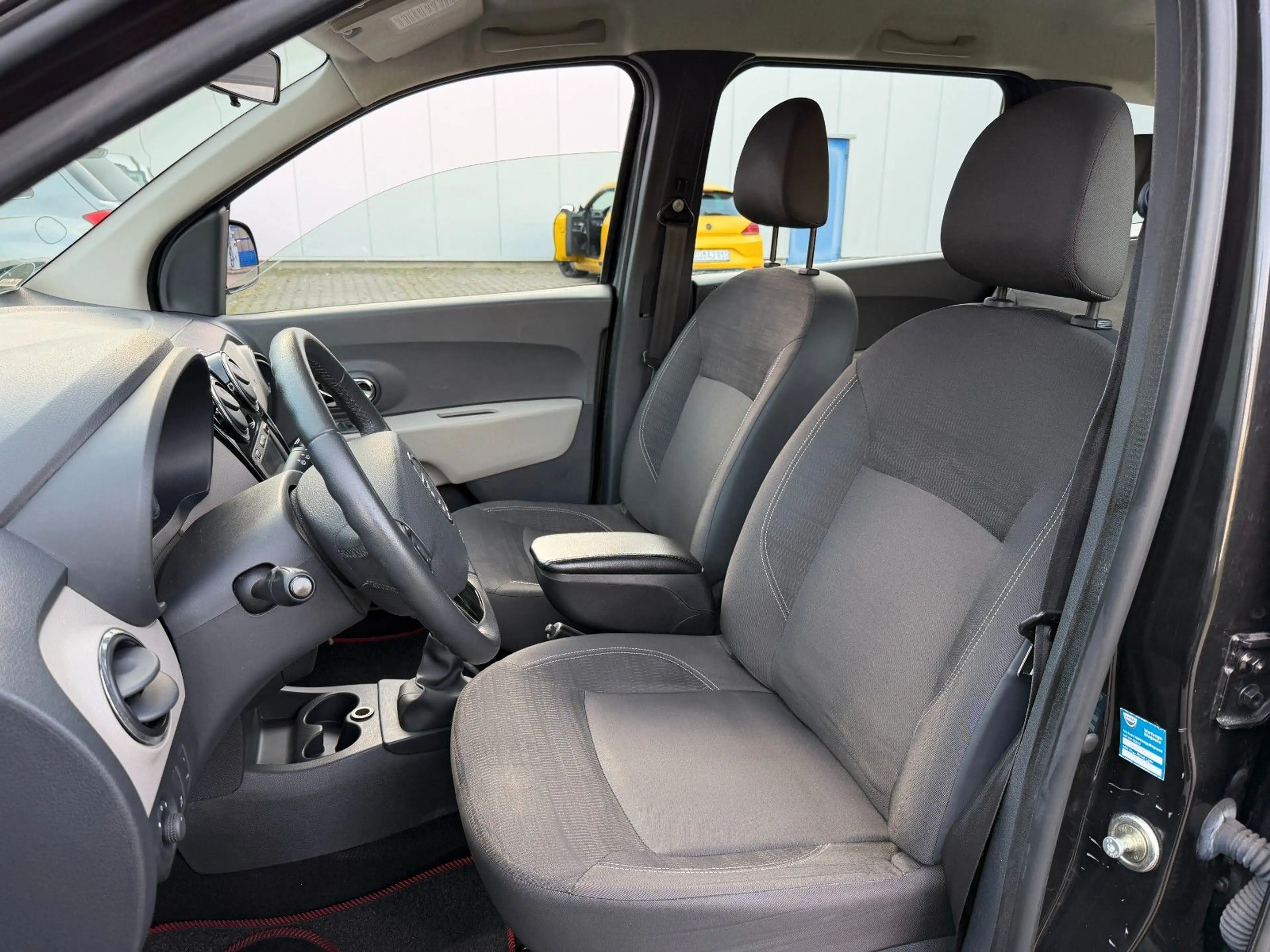Dacia Lodgy Prestige Garantie*1Hand*7Sitzer*Navi+Touch — photo 12