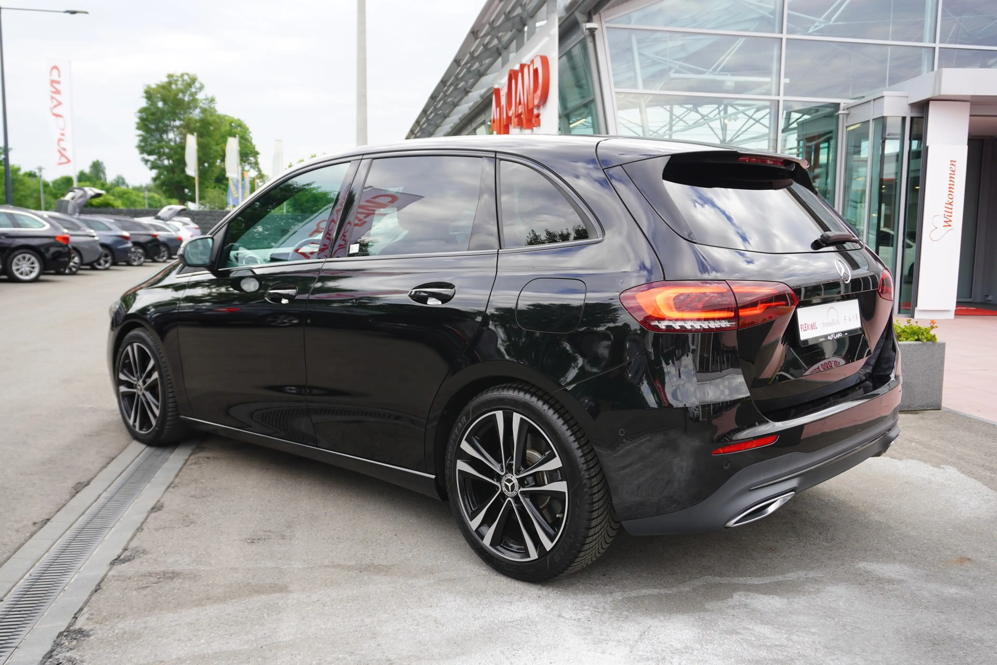 Mercedes-Benz B 250 B250 Progressive LED Navi Kamera Teilleder DAB — photo 7