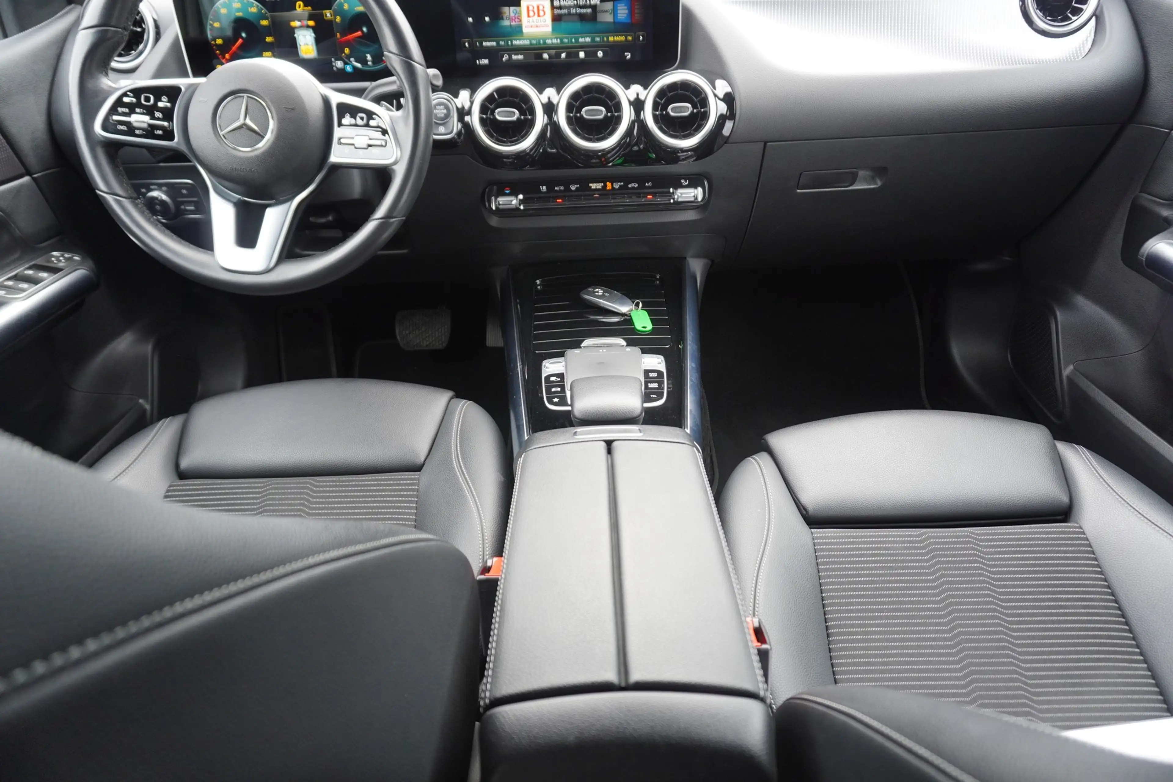 Mercedes-Benz B 250 B250 Progressive LED Navi Kamera Teilleder DAB — photo 14