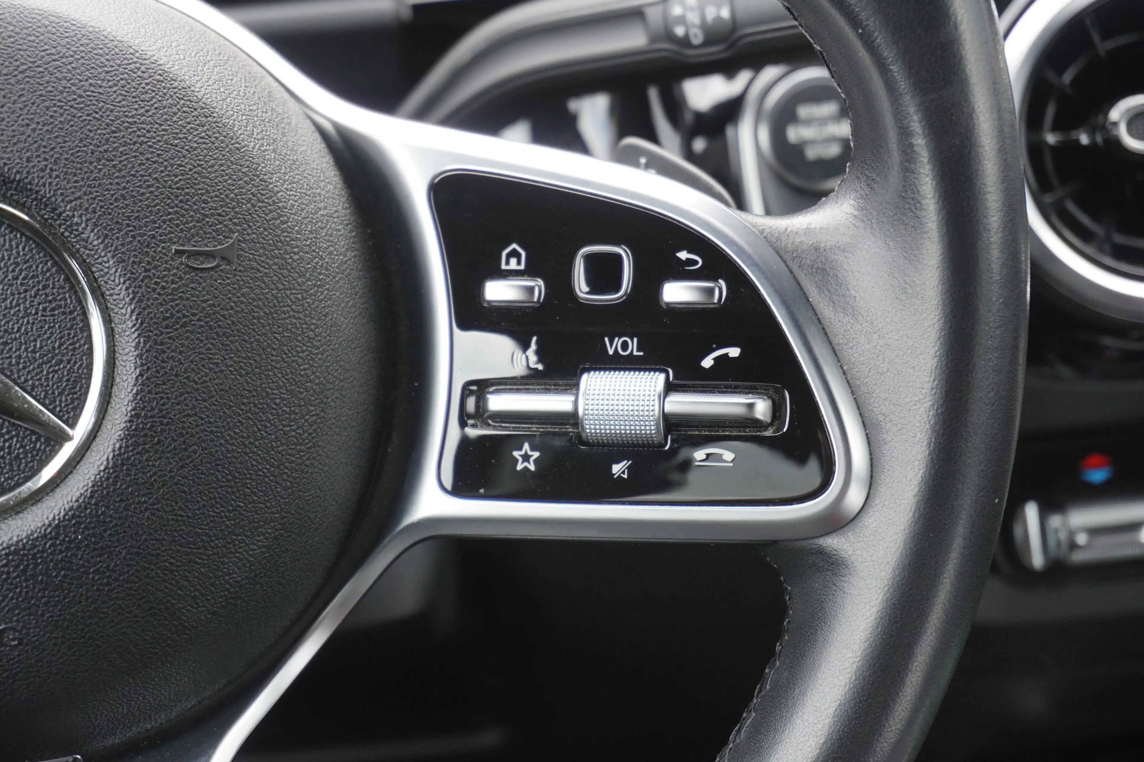 Mercedes-Benz B 250 B250 Progressive LED Navi Kamera Teilleder DAB — photo 13