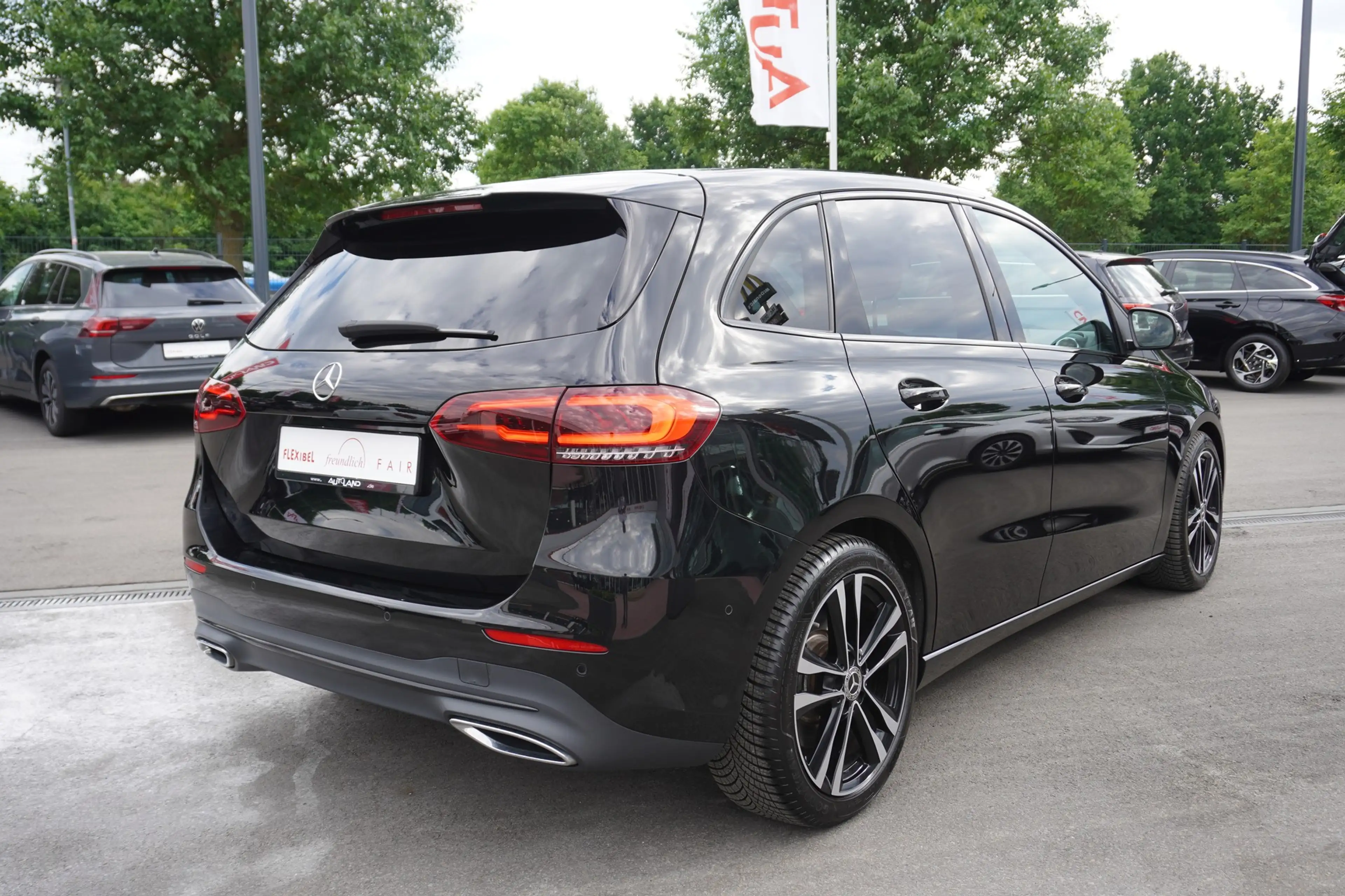 Mercedes-Benz B 250 B250 Progressive LED Navi Kamera Teilleder DAB — photo 5