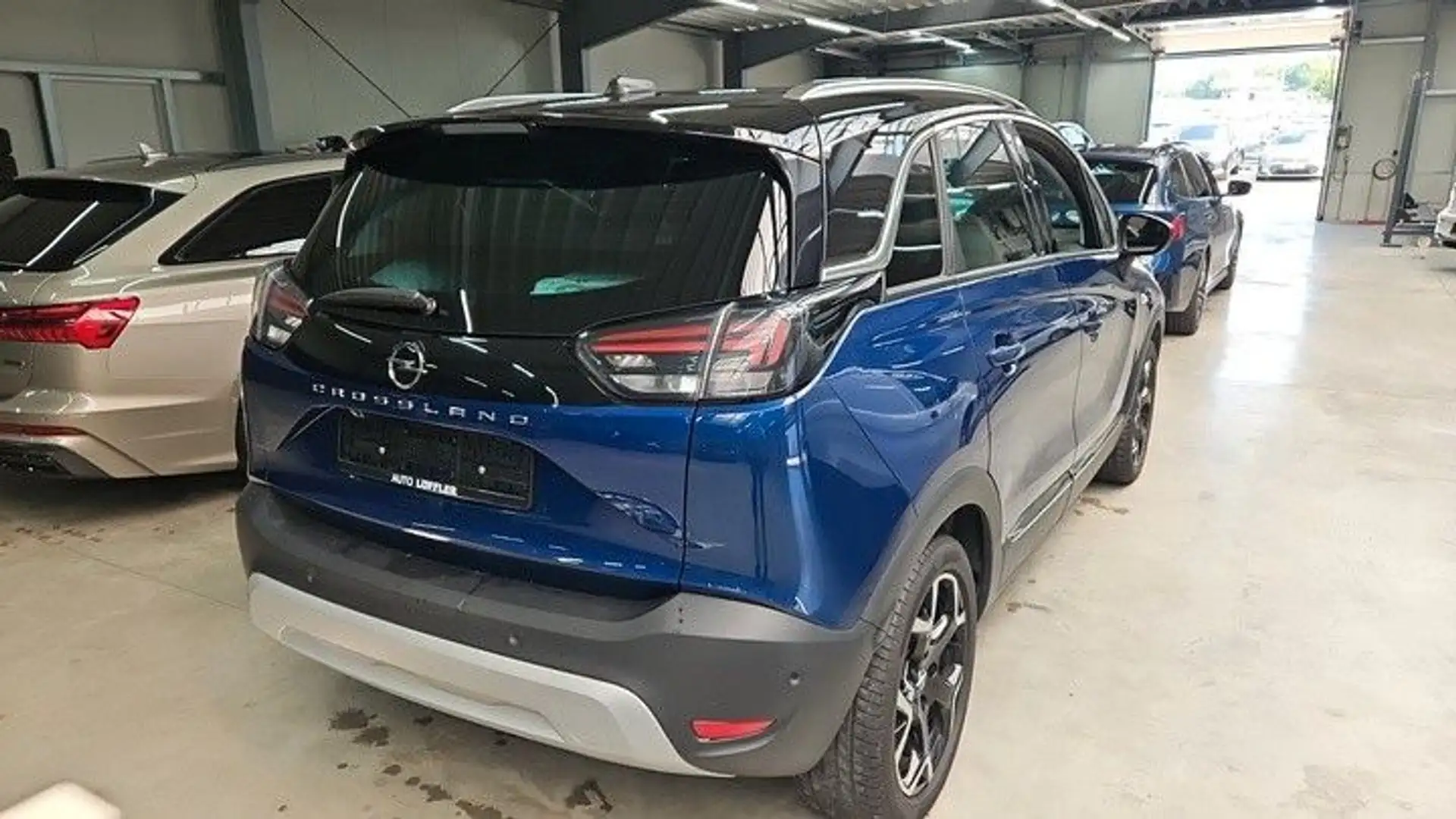 Opel Crossland X **Top-Ausstattung** Blau - 2