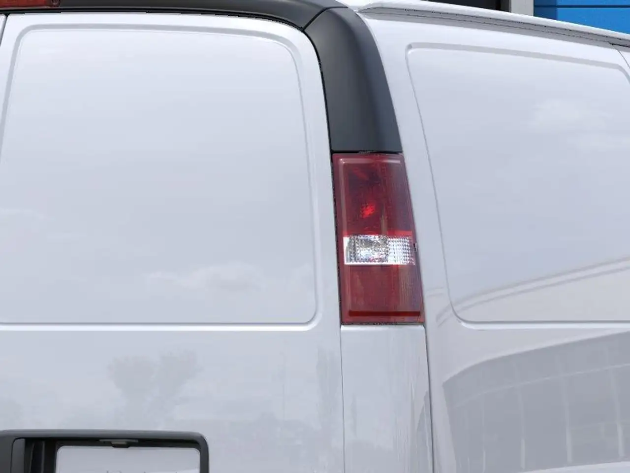 GMC Savana снимка GMC Savana