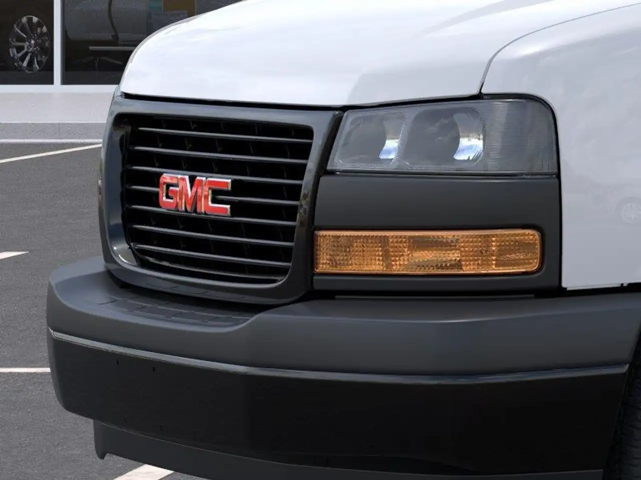 GMC Savana снимка GMC Savana
