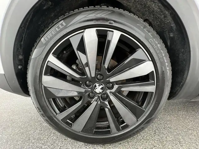 Peugeot 3008 view 10