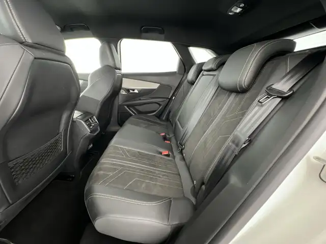 Peugeot 3008 view 8