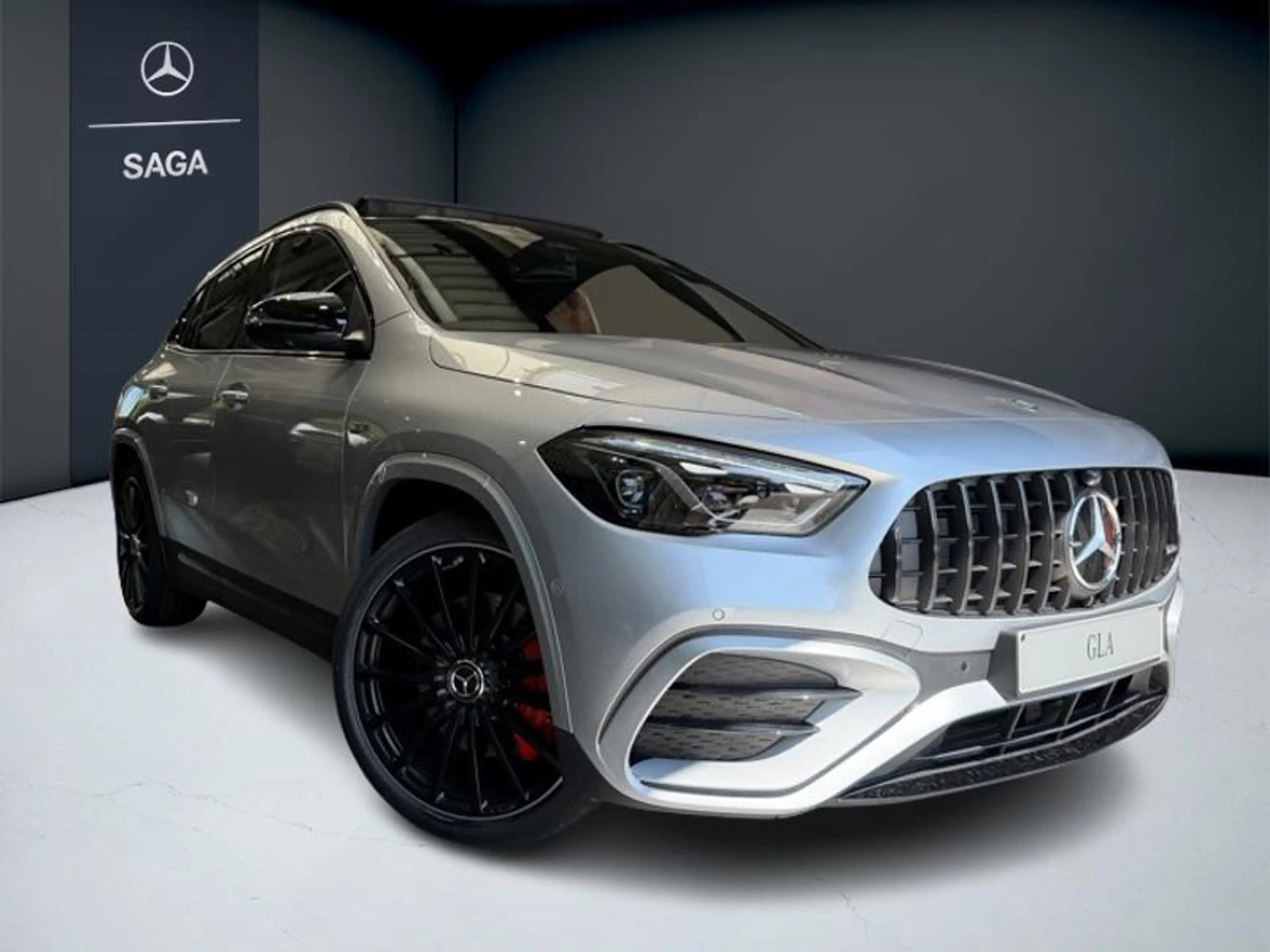 Mercedes-Benz GLA 35 AMG Mercedes-AMG 4MATIC — photo 3