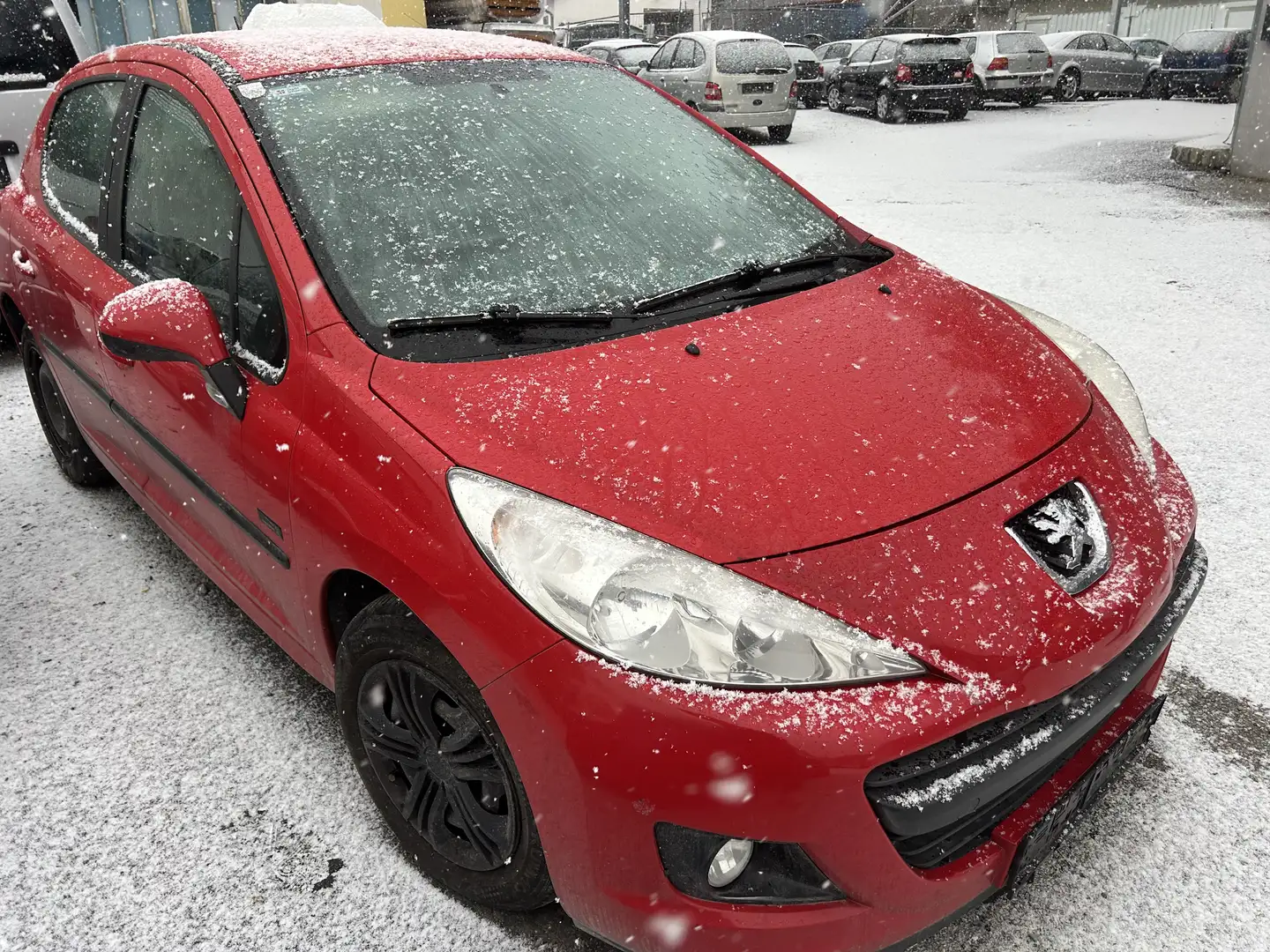 Peugeot 207 Tendance Rot - 1