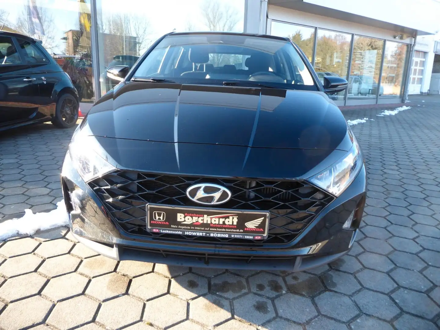 Hyundai i20 Select Mild-Hybrid, Tempomat, Sitzheizung, Nero - 1