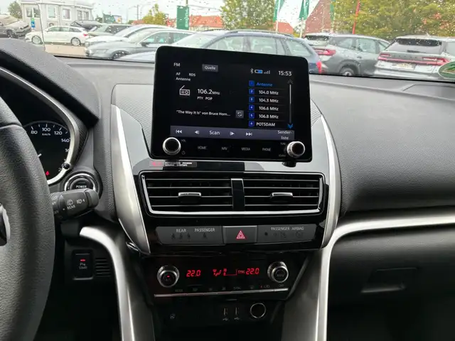 Mitsubishi Eclipse Cross view 25