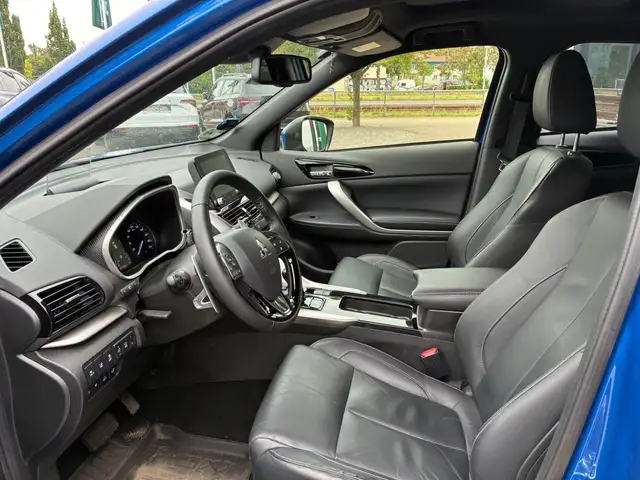Mitsubishi Eclipse Cross view 6