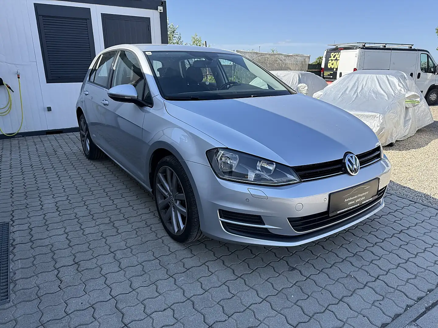 Volkswagen Golf Austria 1,2 TSI Grau - 2