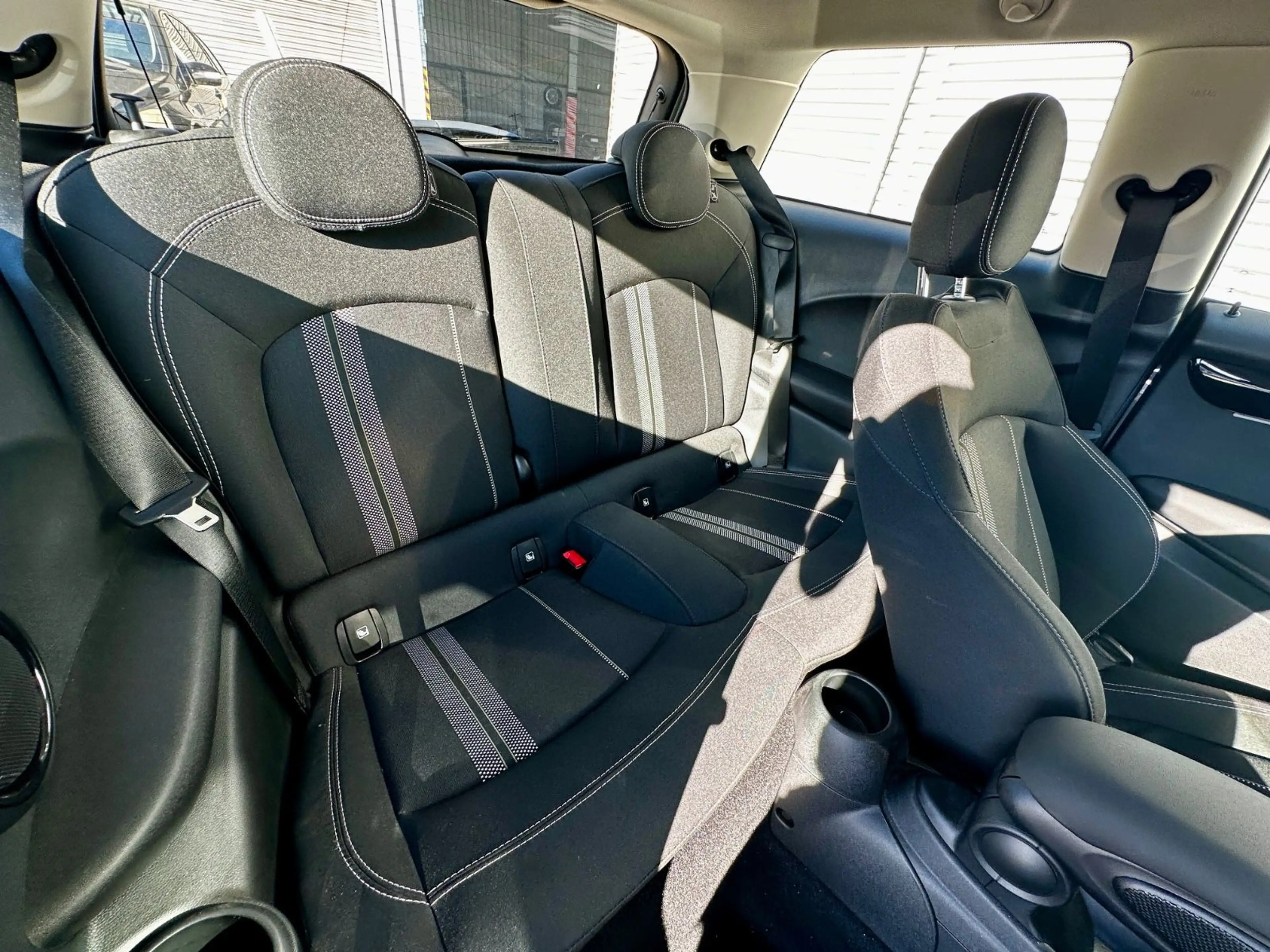 MINI Cooper SE Mini 3-trg. Cooper SE Essential Trim — photo 12