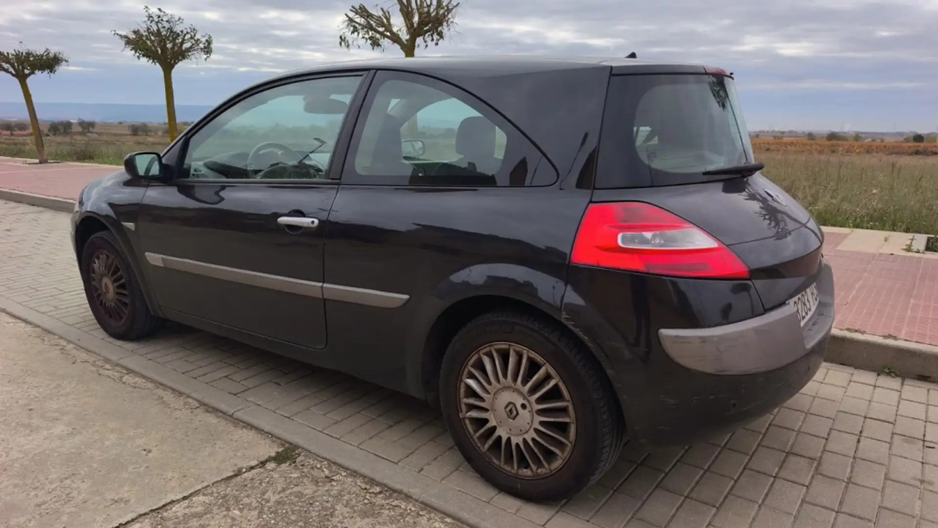 Renault Megane 1.9dCi Confort Expression Negro - 2