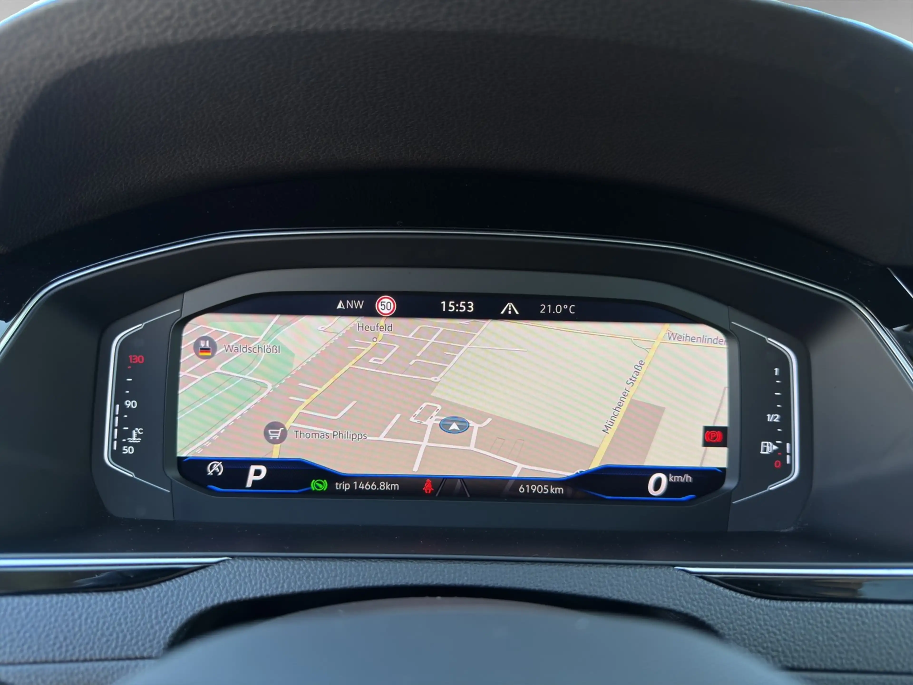 Volkswagen Passat Variant Alltrack 4Motion DCC Pano IQ.Light — photo 11
