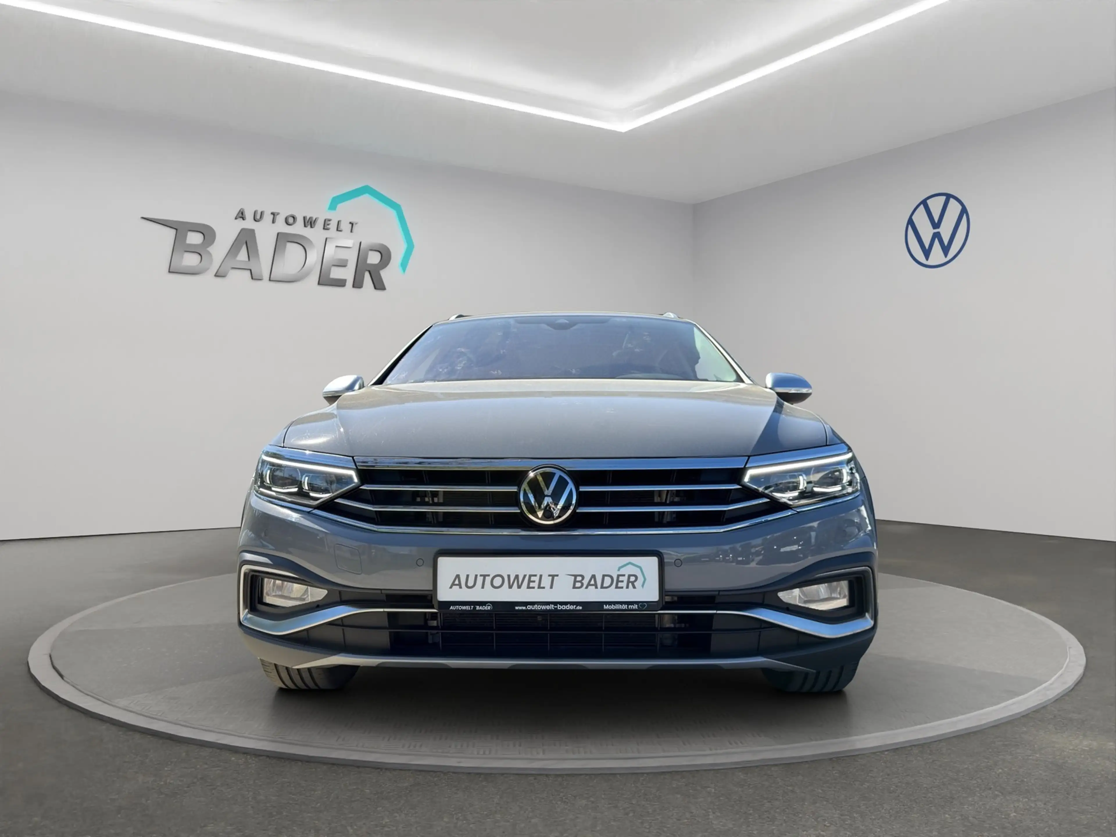 Volkswagen Passat Variant Alltrack 4Motion DCC Pano IQ.Light — photo 2