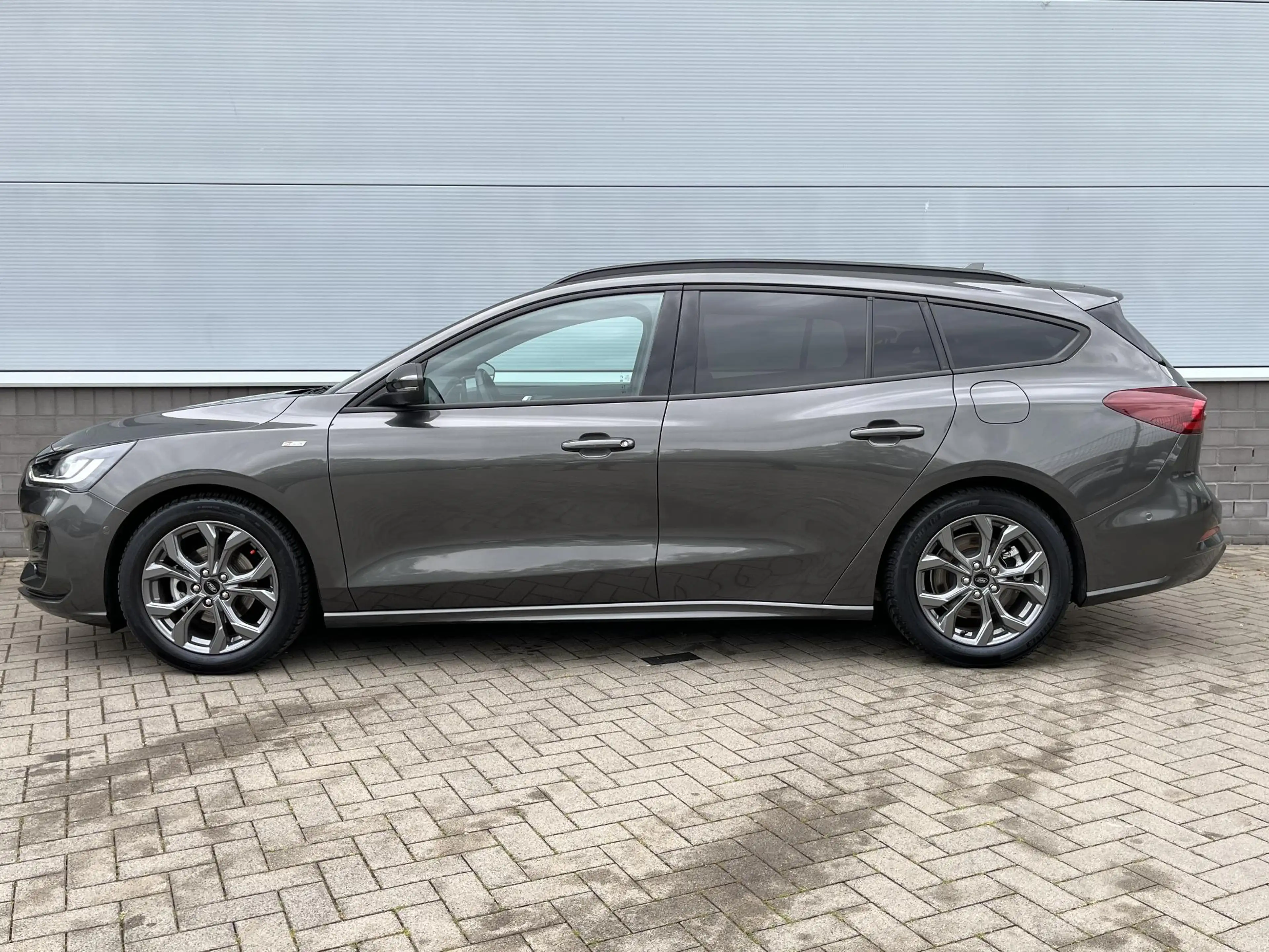 Ford Focus Wagon Hybrid 125 pk ST-Line | Navigatie | Camera | — photo 4