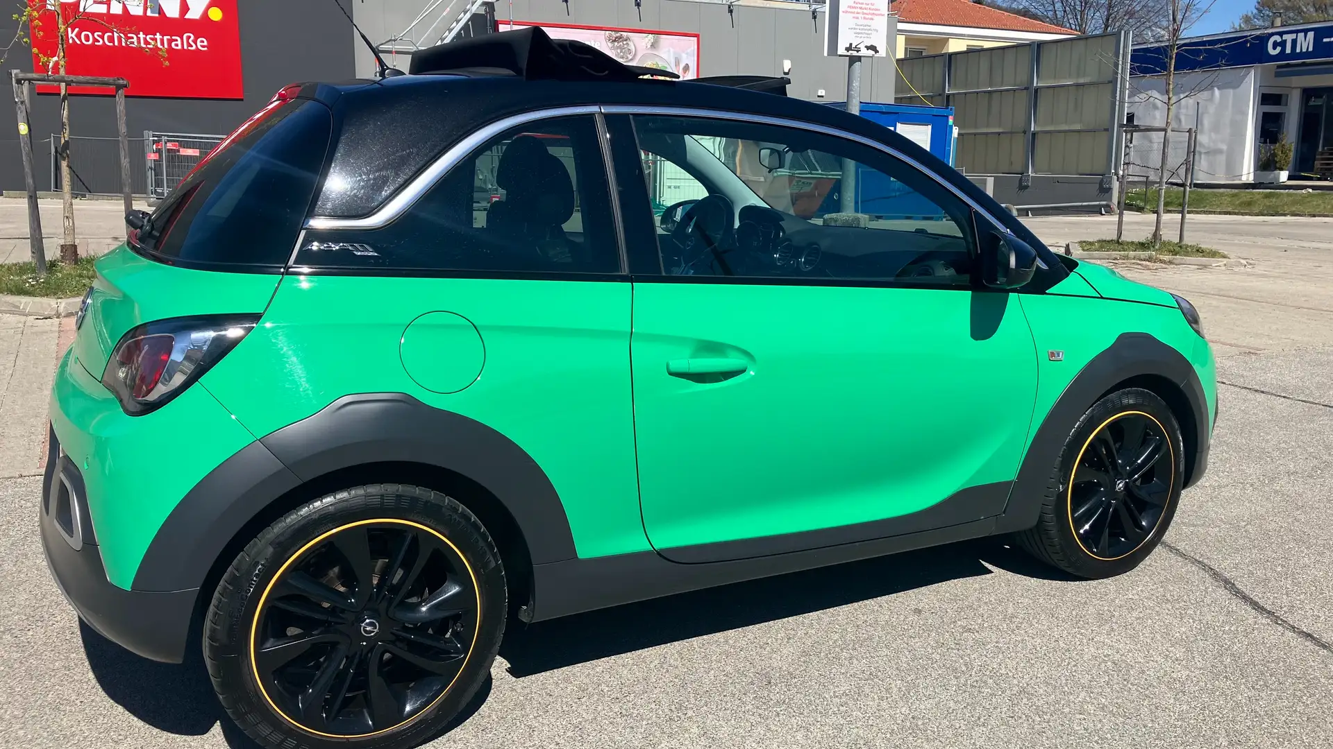 Opel Adam Rocks / Faltdach / 115PS Grün - 1