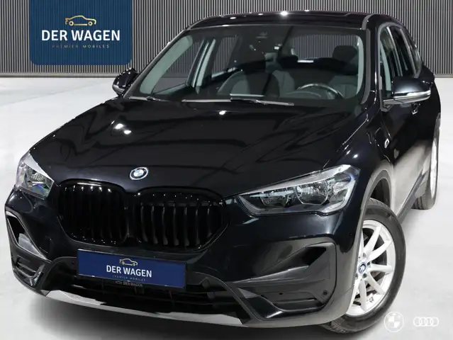 BMW X1 xDr25e BUSINESS / PANODAK / HARMANKARDON / HIFI /