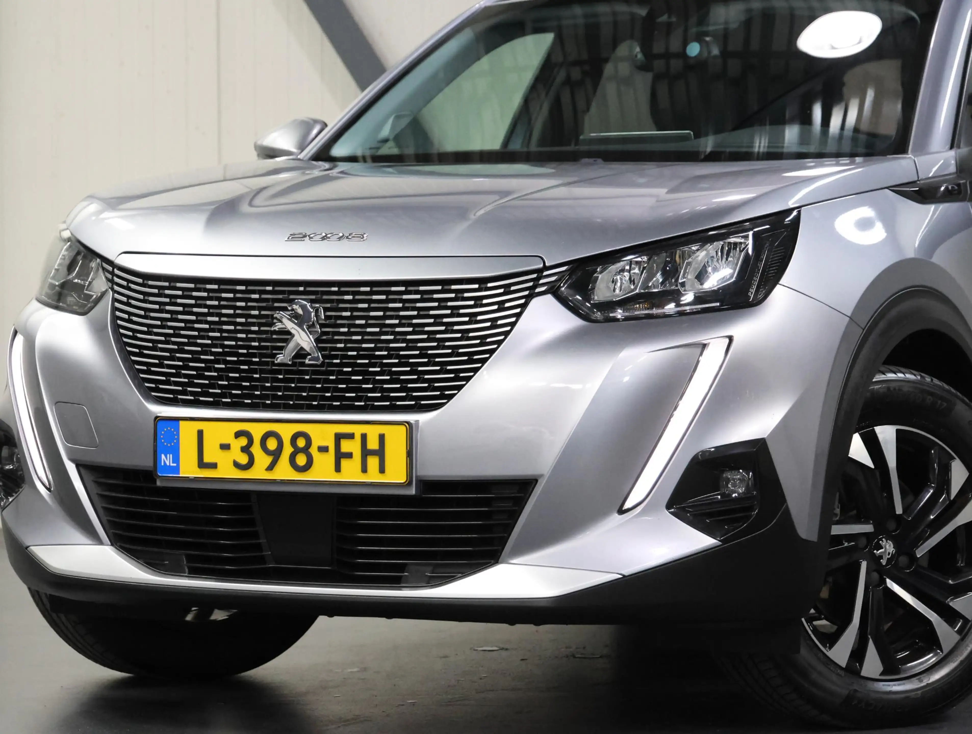 Peugeot e-2008 EV Blue Lease Allure 50 kWh 136PK | 1ste eigenaar — photo 6