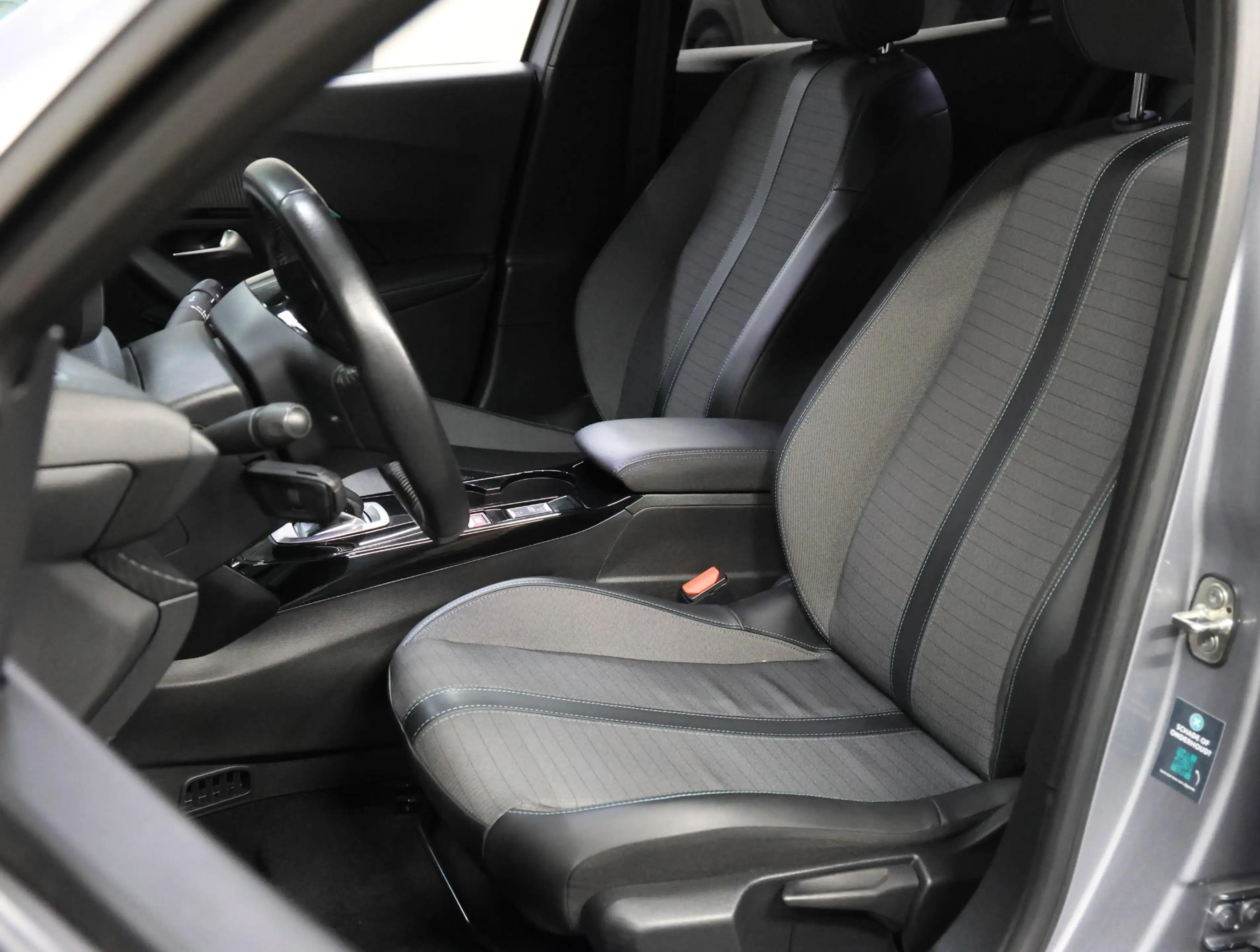 Peugeot e-2008 EV Blue Lease Allure 50 kWh 136PK | 1ste eigenaar — photo 12