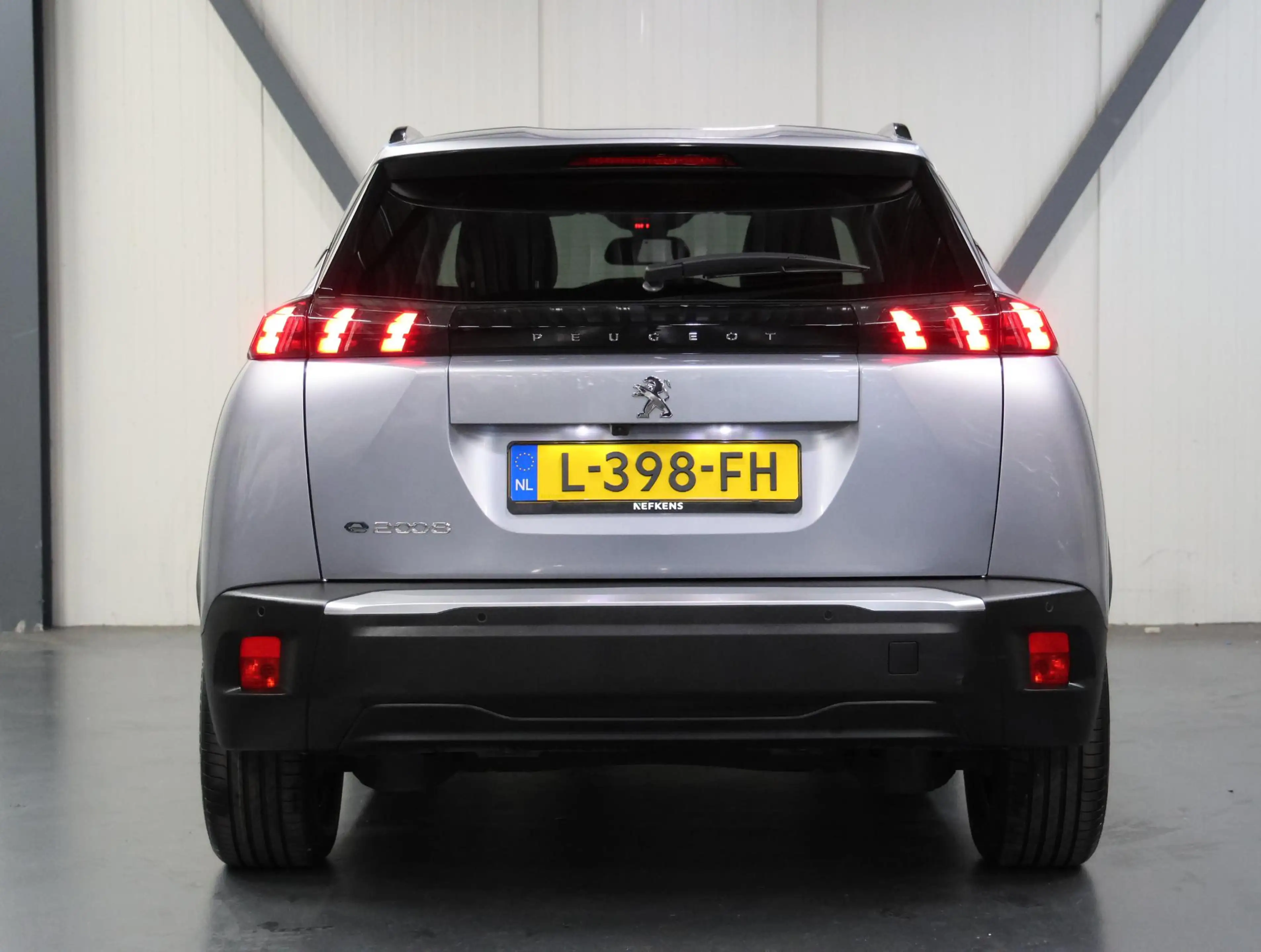 Peugeot e-2008 EV Blue Lease Allure 50 kWh 136PK | 1ste eigenaar — photo 8