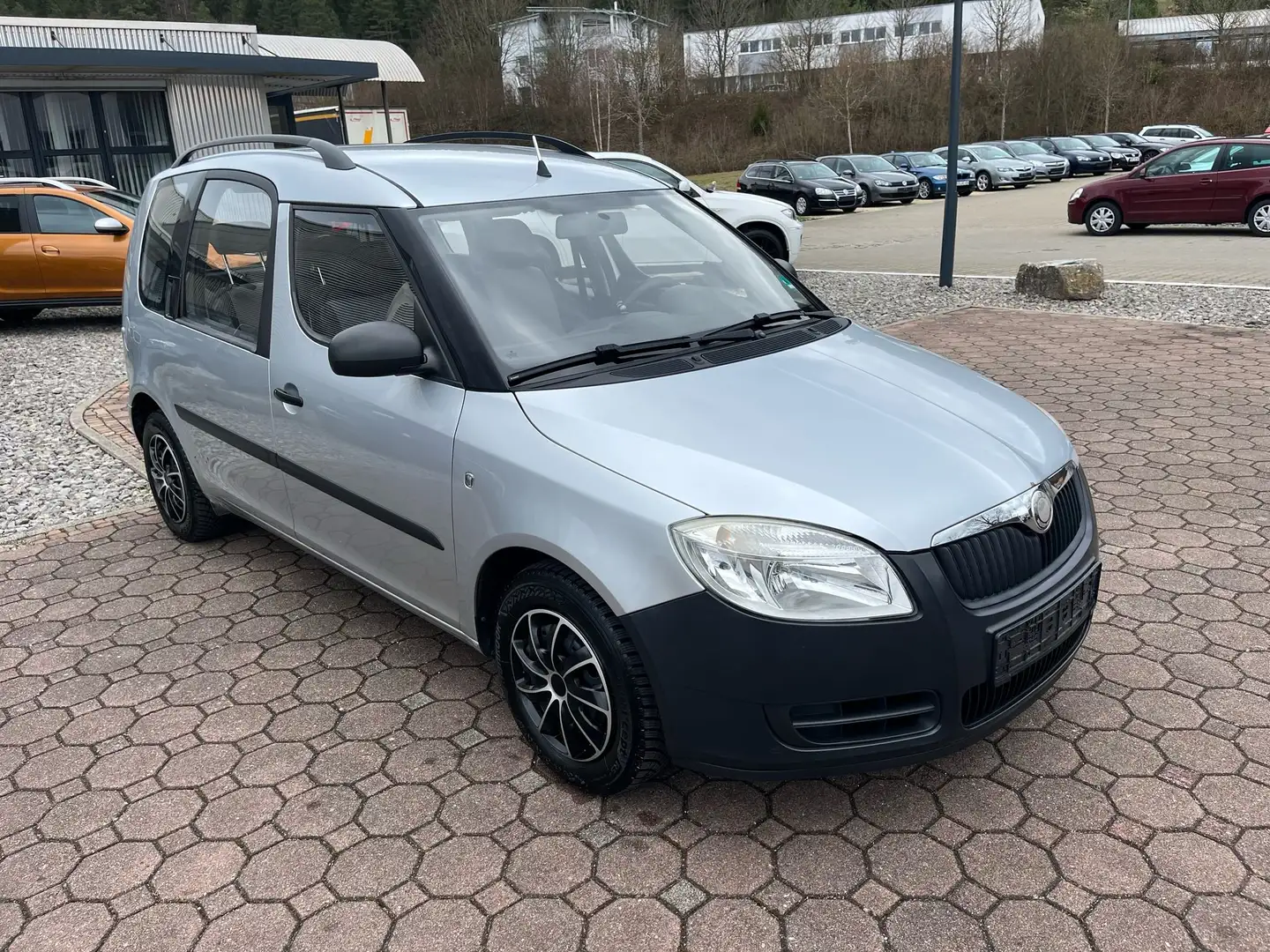 Skoda Roomster Plus Edition Gris - 2
