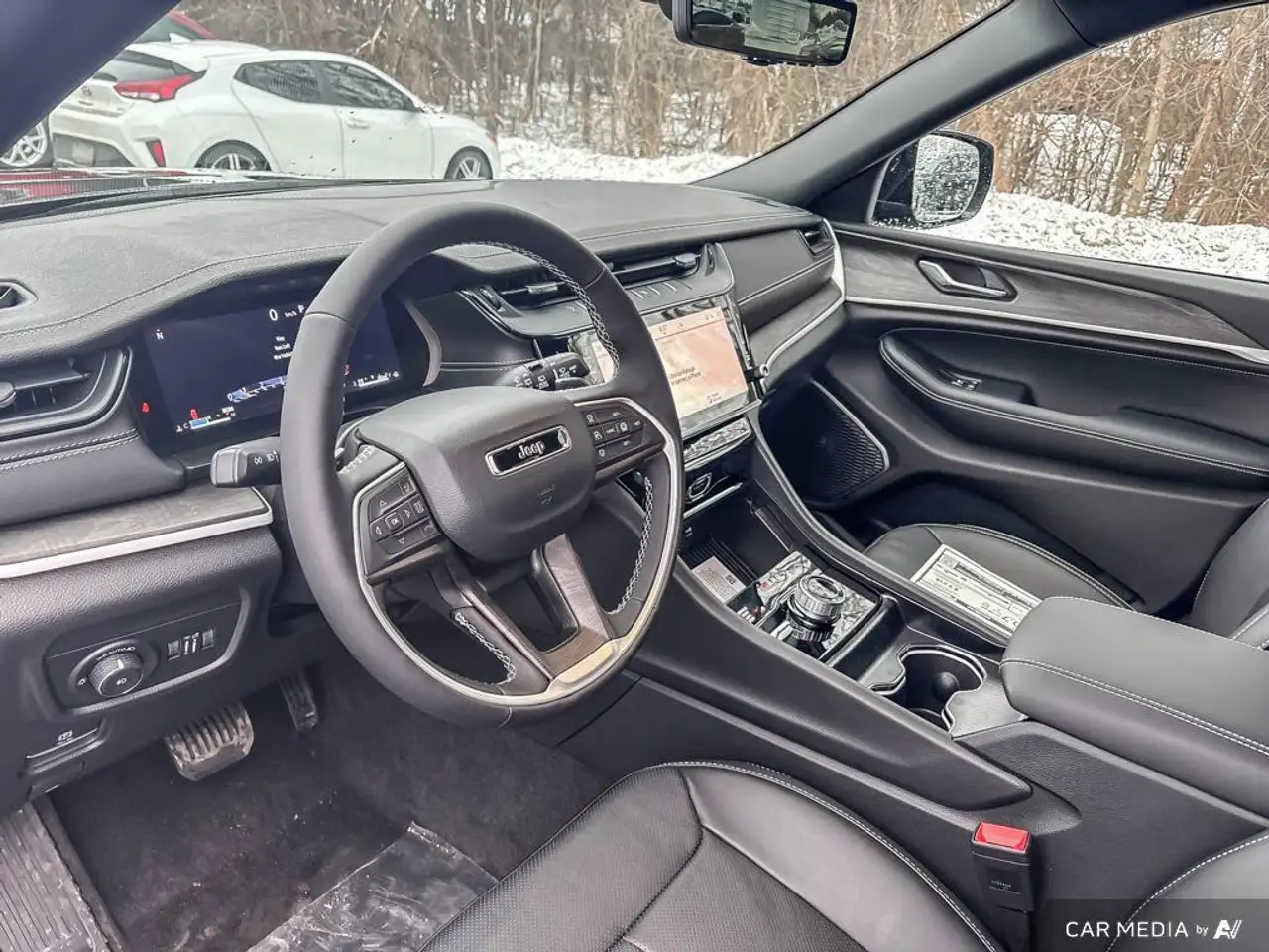 Jeep Grand Cherokee снимка Jeep Grand Cherokee
