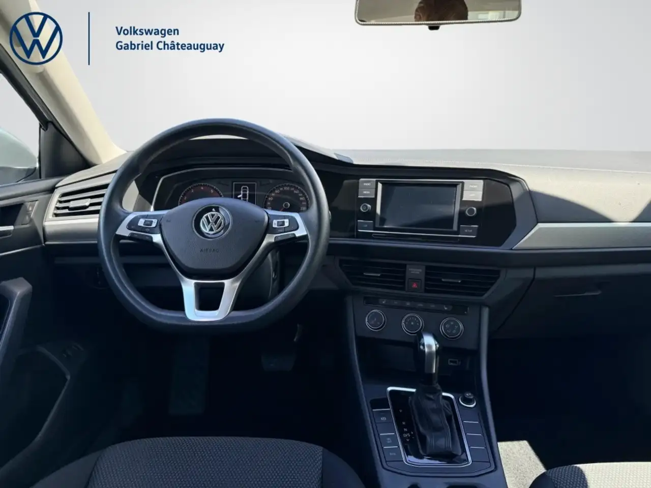 Volkswagen Jetta снимка Volkswagen Jetta