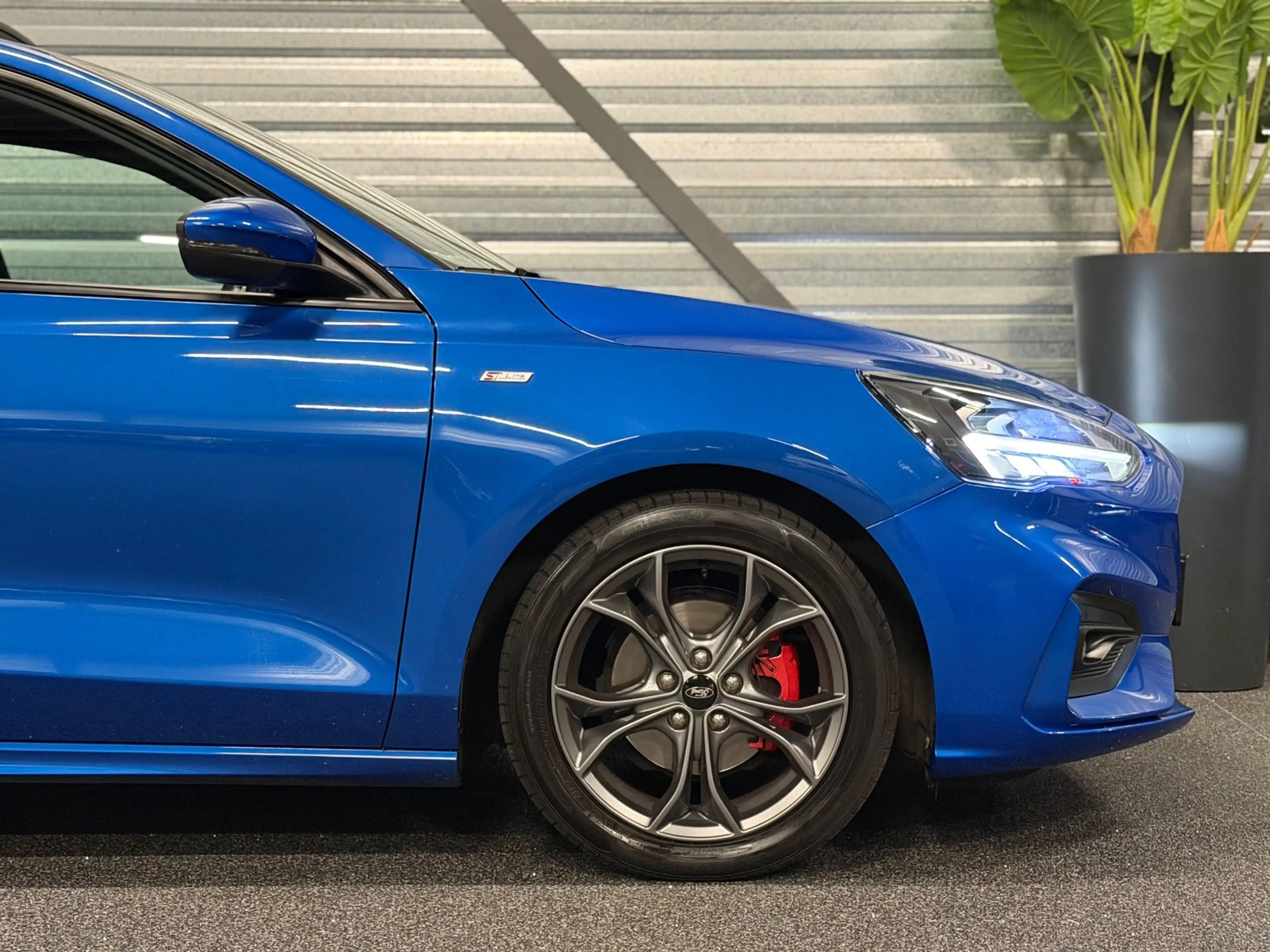 Ford Focus 1.5 EcoBoost ST Line AUT/PANO/LED/B&O/NAVI/LANE-AS — photo 28
