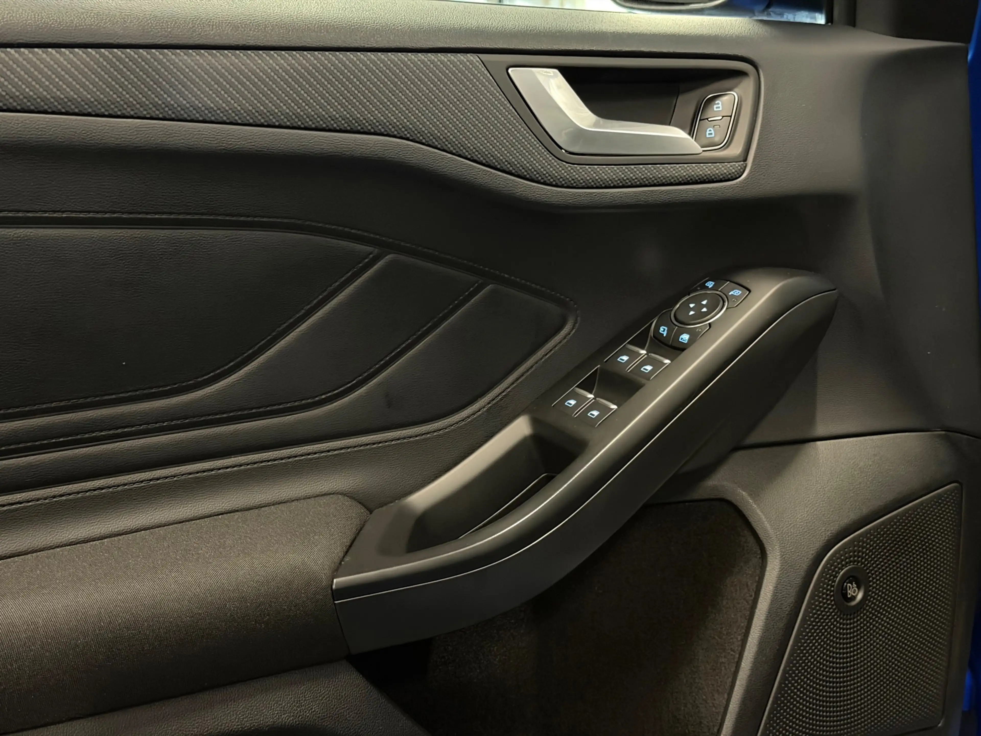 Ford Focus 1.5 EcoBoost ST Line AUT/PANO/LED/B&O/NAVI/LANE-AS — photo 10
