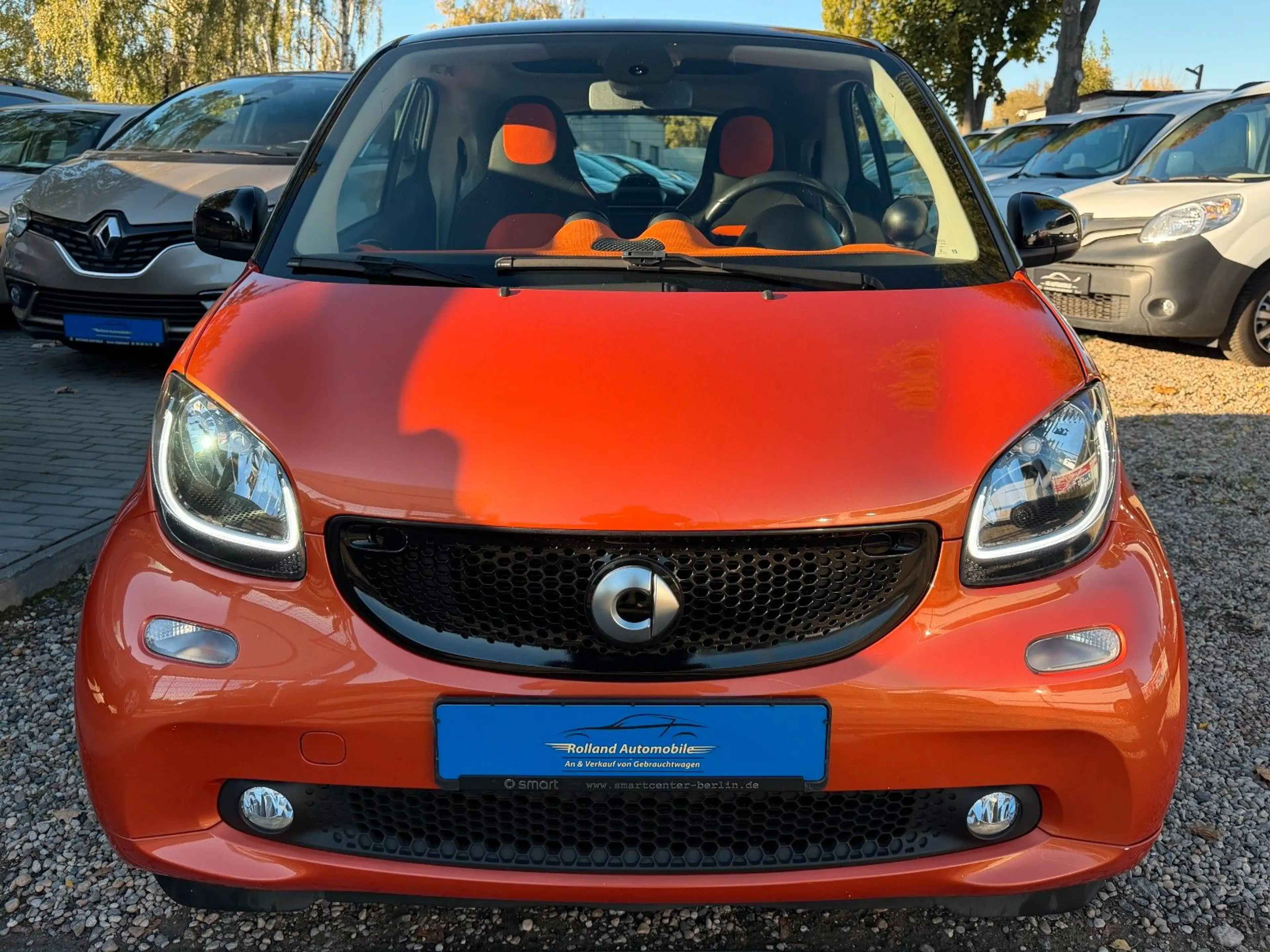 smart forTwo *1.HD*Aut*Navi*JBL*Kamera*SHZ*Pano*TÜV NEU — photo 3