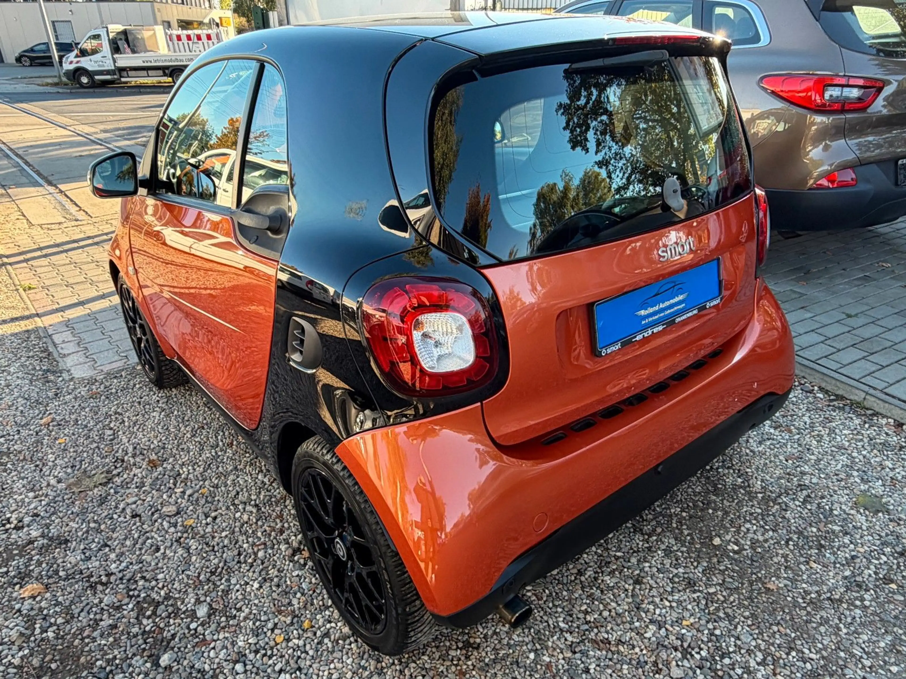 smart forTwo *1.HD*Aut*Navi*JBL*Kamera*SHZ*Pano*TÜV NEU — photo 6