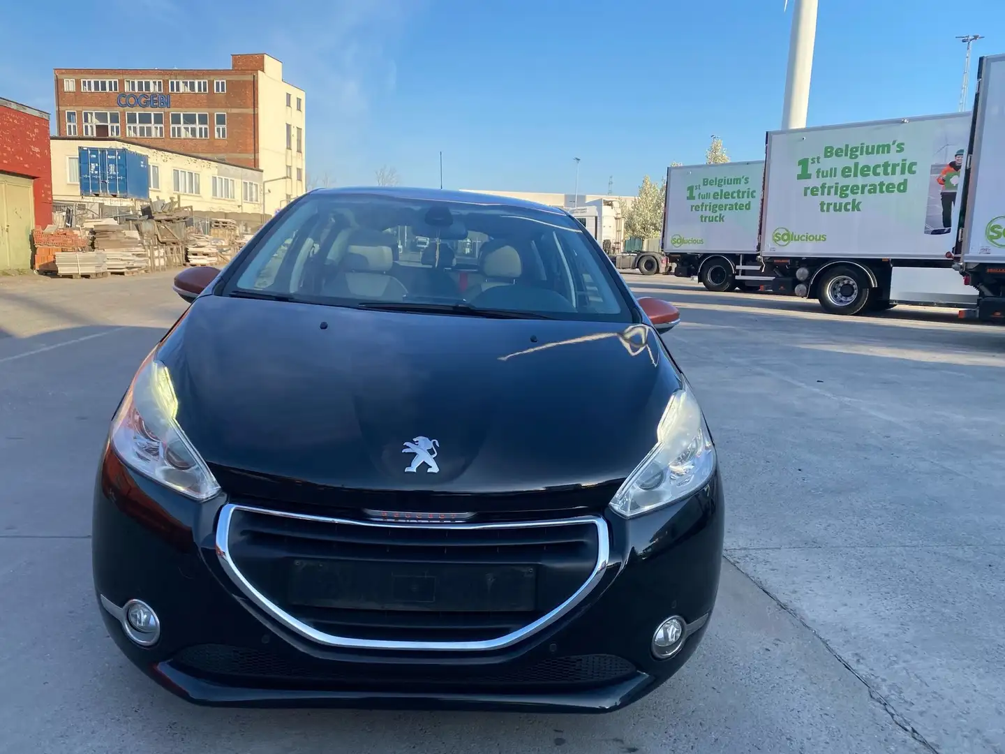 Peugeot 208 1.2i Roland Garros Noir - 1