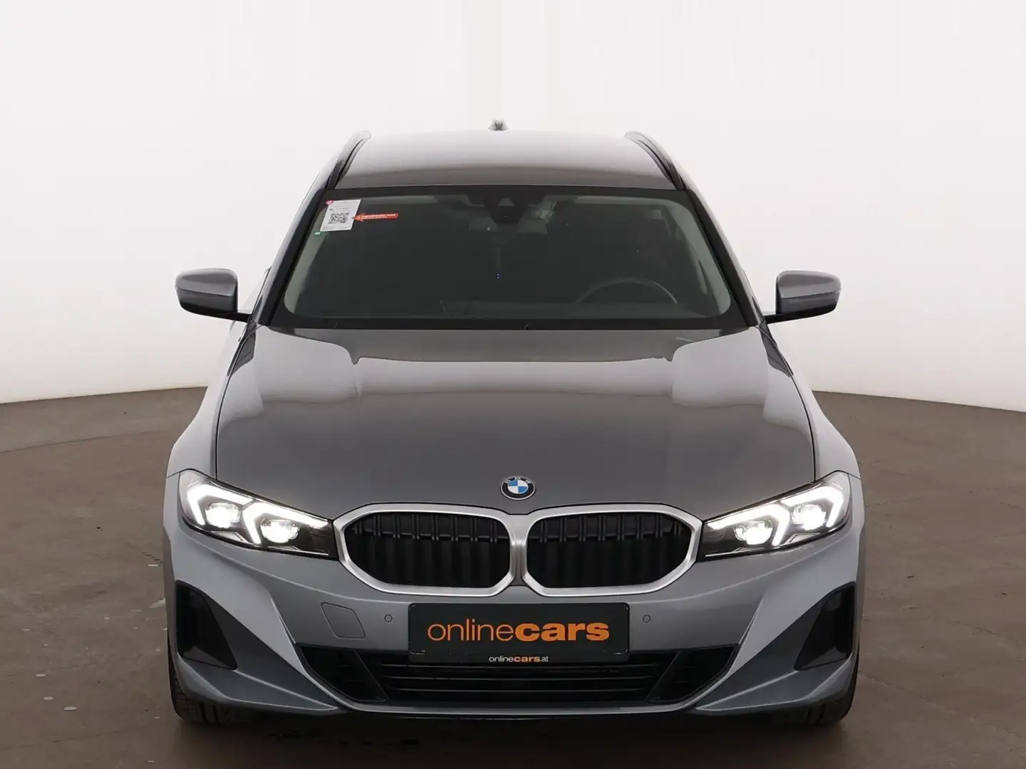 BMW 320 d xDrive Touring Aut LED NAVI SITZHZG ASSIST Grau - 2