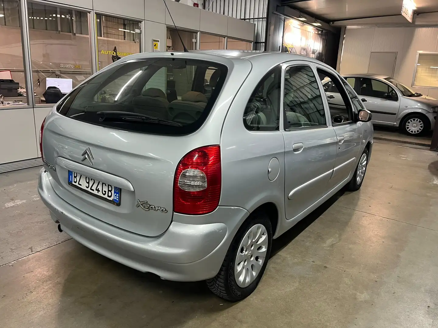 Citroen Xsara Picasso 1.8 Gris - 2