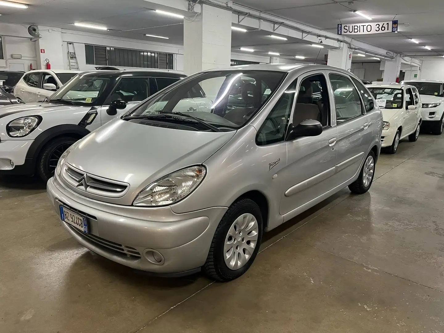 Citroen Xsara Picasso 1.8 Gris - 1
