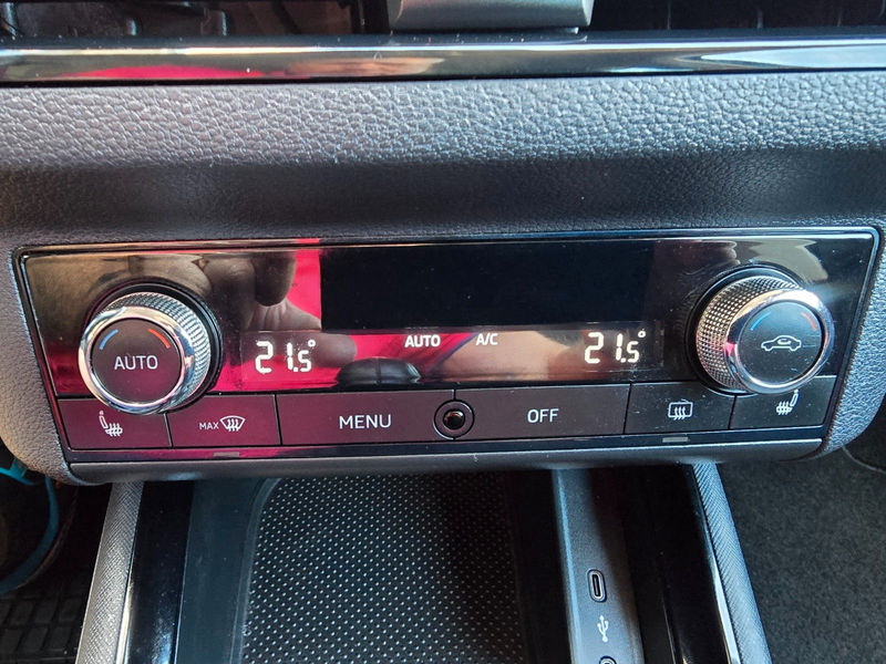 Skoda Kamiq Ambition AHK LED Navi Android Apple Car — photo 11
