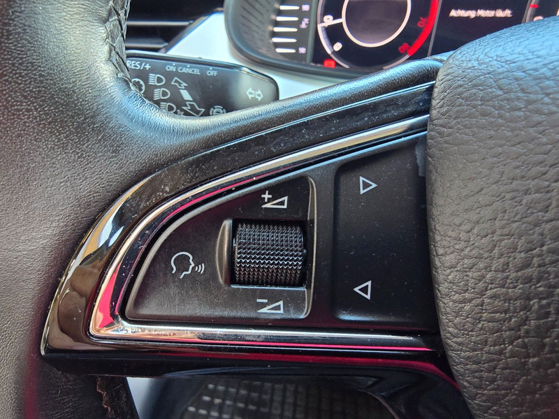 Skoda Kamiq Ambition AHK LED Navi Android Apple Car — photo 13