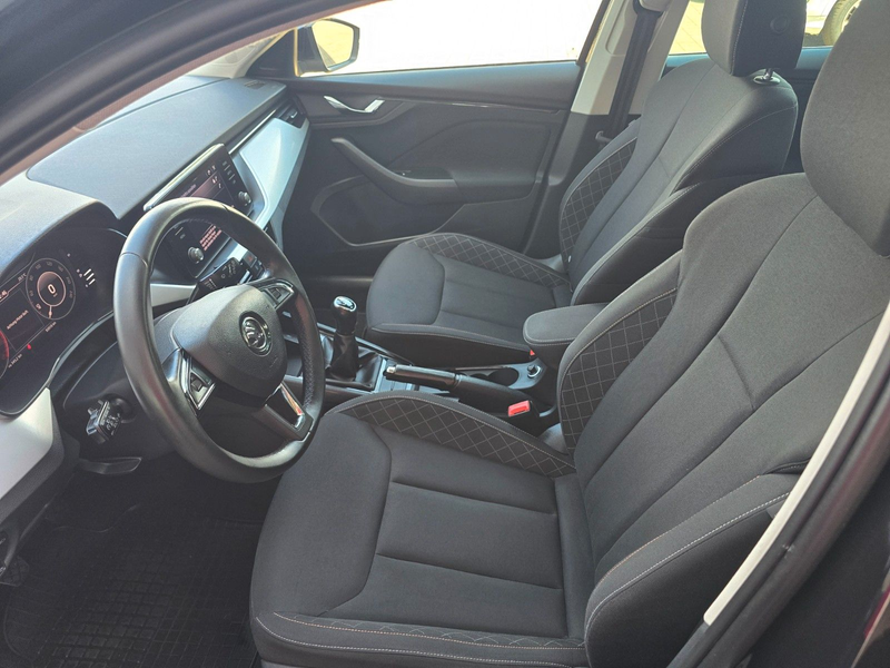Skoda Kamiq Ambition AHK LED Navi Android Apple Car — photo 6