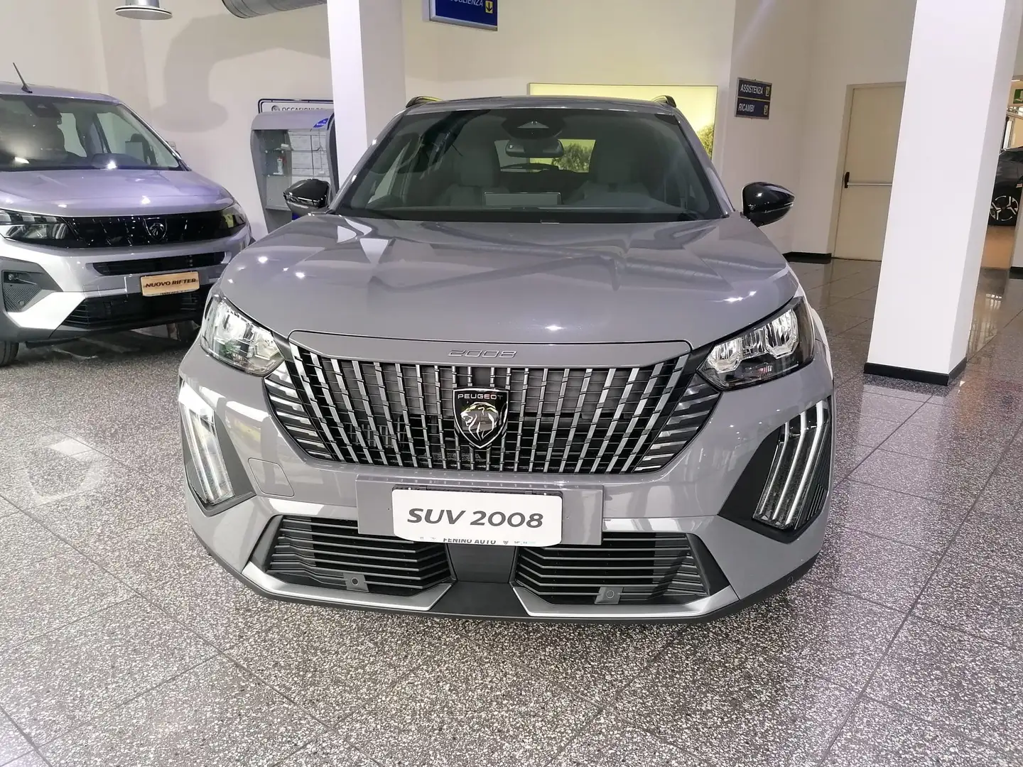 Peugeot 2008 1.2 hybrid  Allure 145cv e-dcs6 *Promo Easy drive* Grau - 2