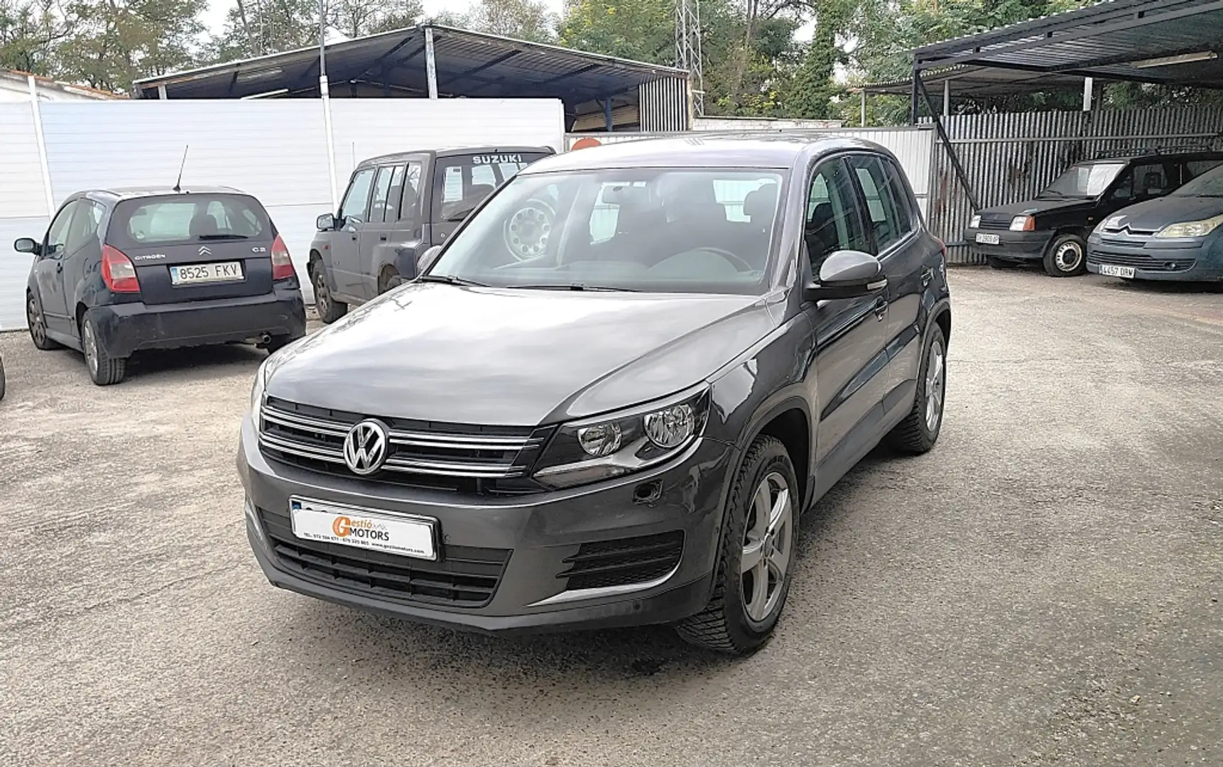 Volkswagen Tiguan 2.0TDI BMT Country 4Motion 140 Gris - 1