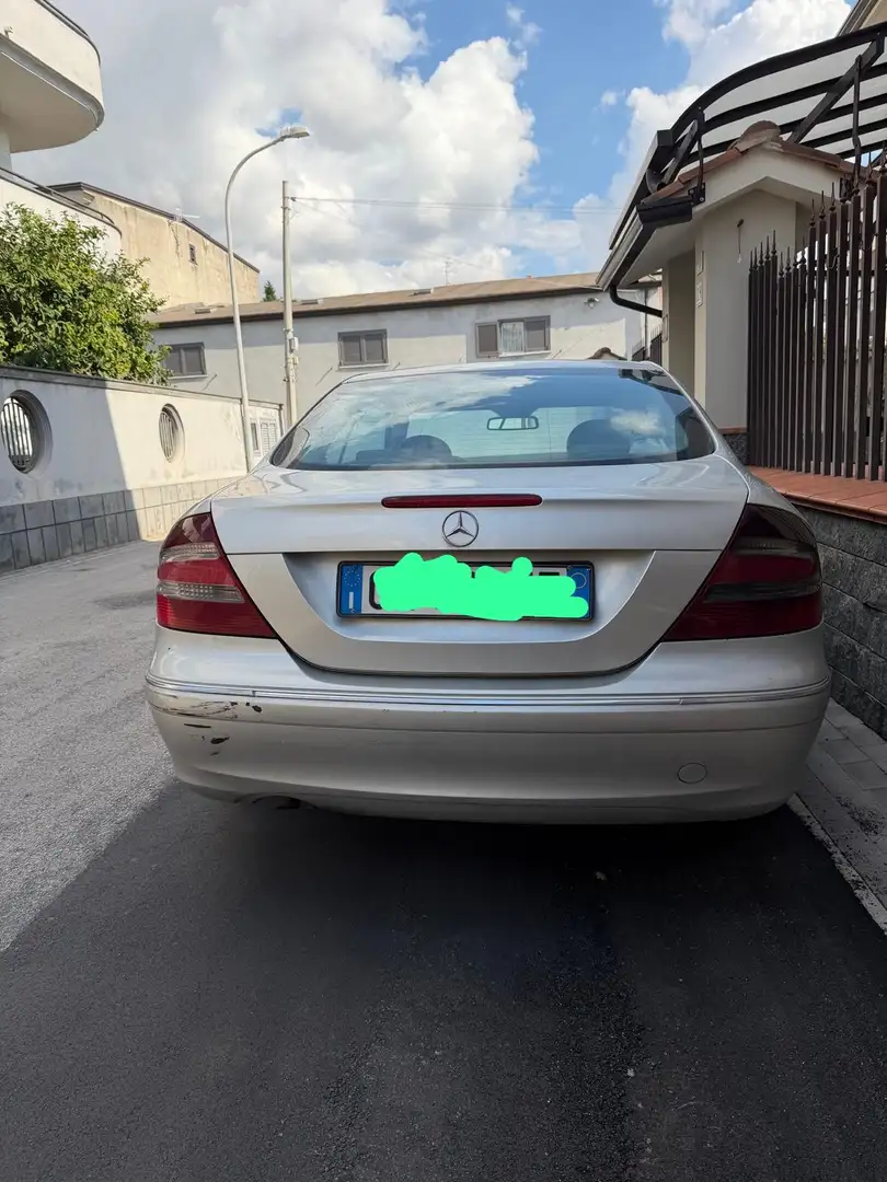 Mercedes-Benz CLK 270 Coupe cdi Avantgarde - 2