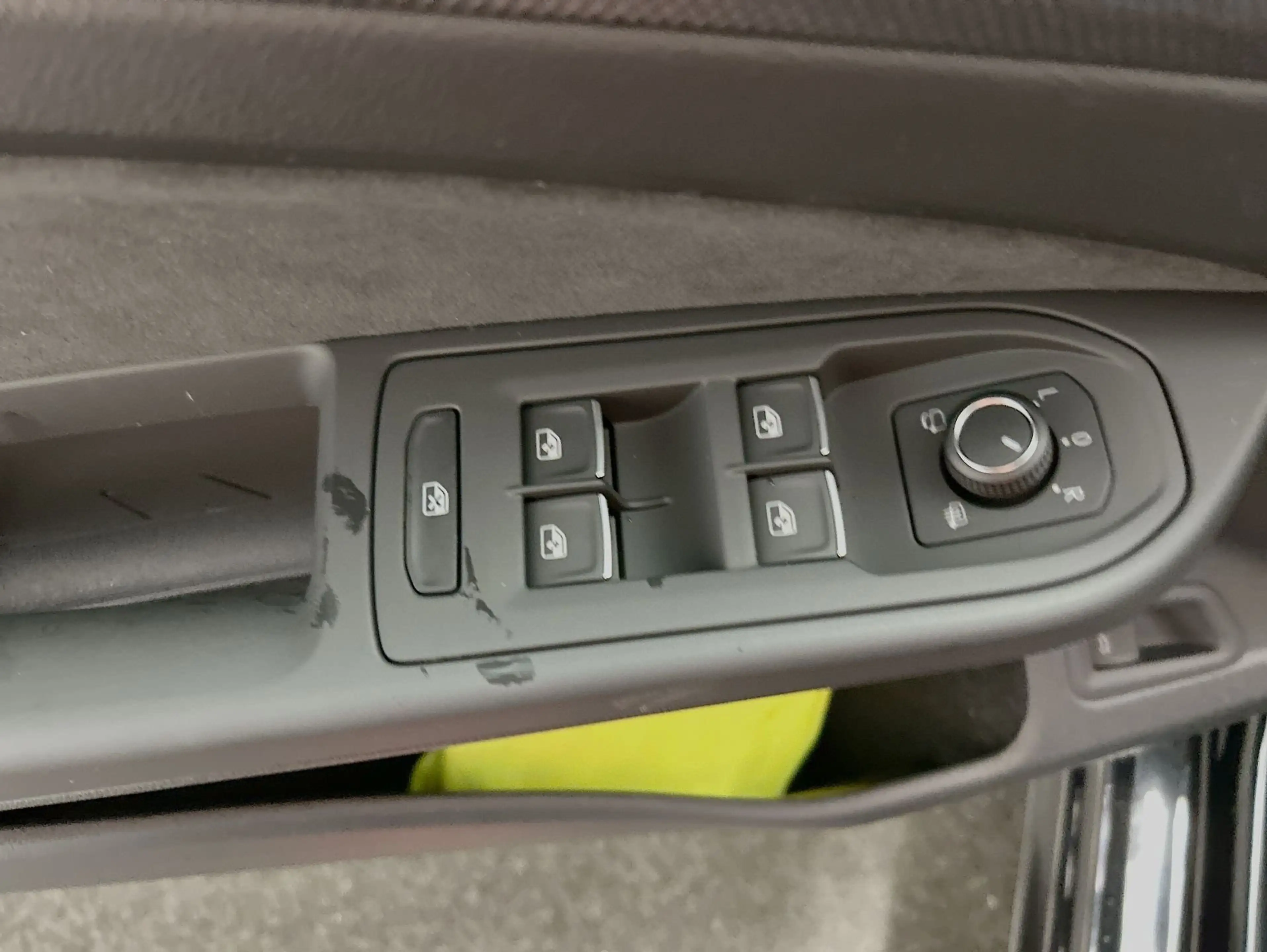 Volkswagen Golf Variant 1.5 eTSI DSG R-Line CarPlay Pano — photo 13