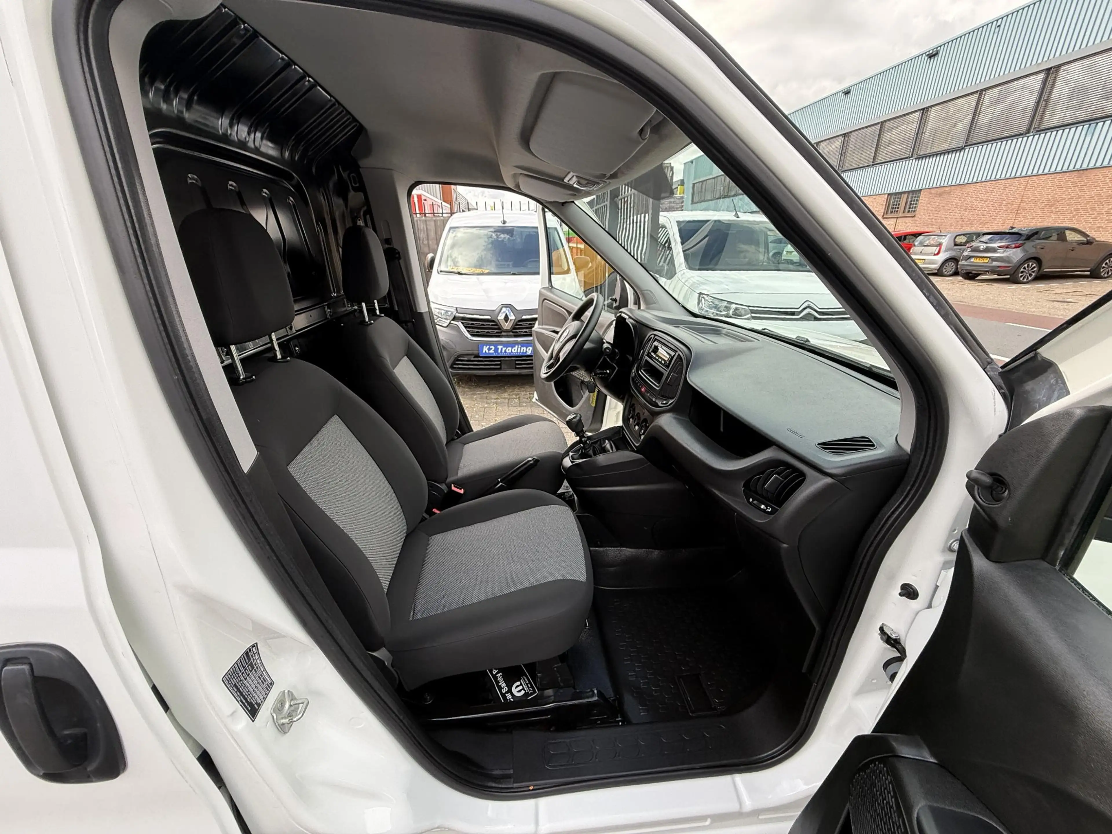 Fiat Doblo Cargo 1.6 MJ L1H1 — photo 7