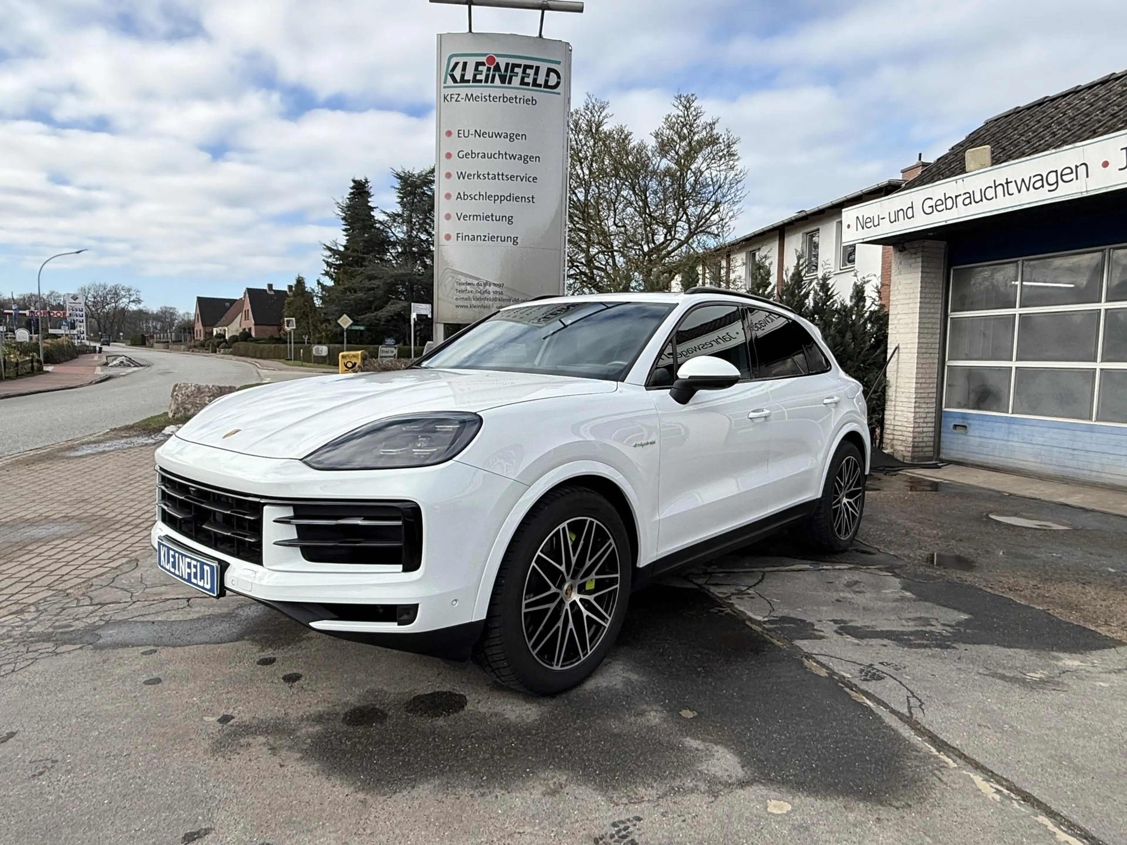 Porsche Cayenne S E-Hybrid Pano/AHK/Sport Chrono/HUD/InnoDrive/... — photo 3