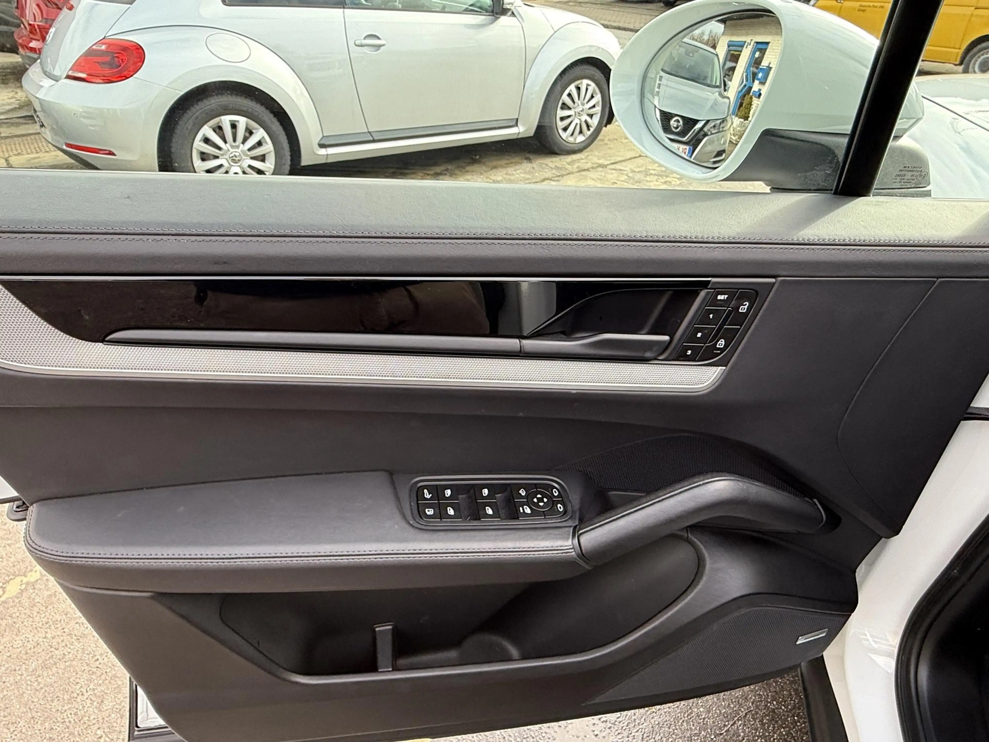 Porsche Cayenne S E-Hybrid Pano/AHK/Sport Chrono/HUD/InnoDrive/... — photo 9