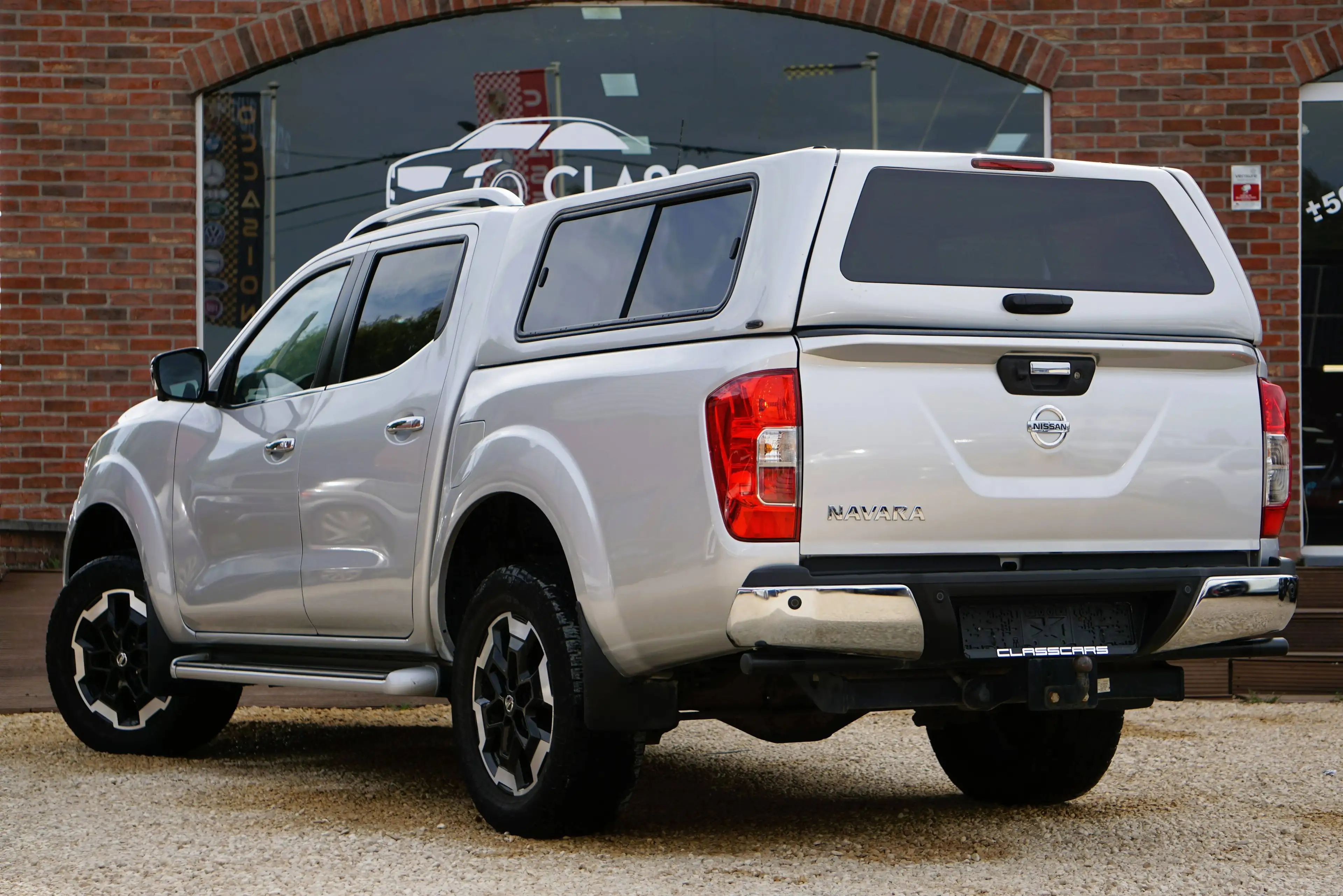Nissan Navara 2.3 dCi 4WD Tekna / AUTOMATIQUE / TVA-BTW / XENON / CAM360 / TOIT OUVRANT / HARDTOP / EURO 6d-TEMP — photo 4