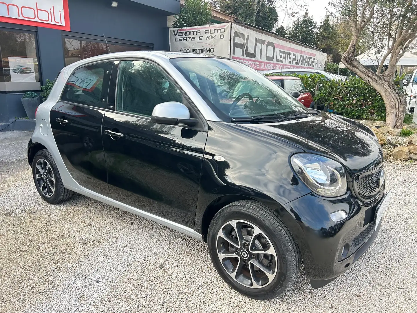 smart forFour 1.0*89000KMTETTINO NAVI NEOPATENTATI Nero - 1